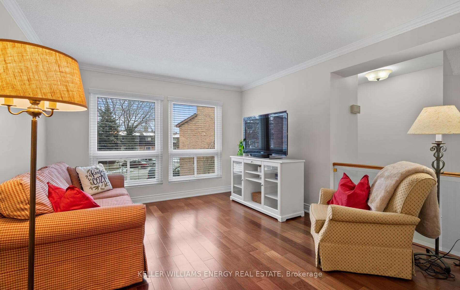 57 Willows Lane photo 4