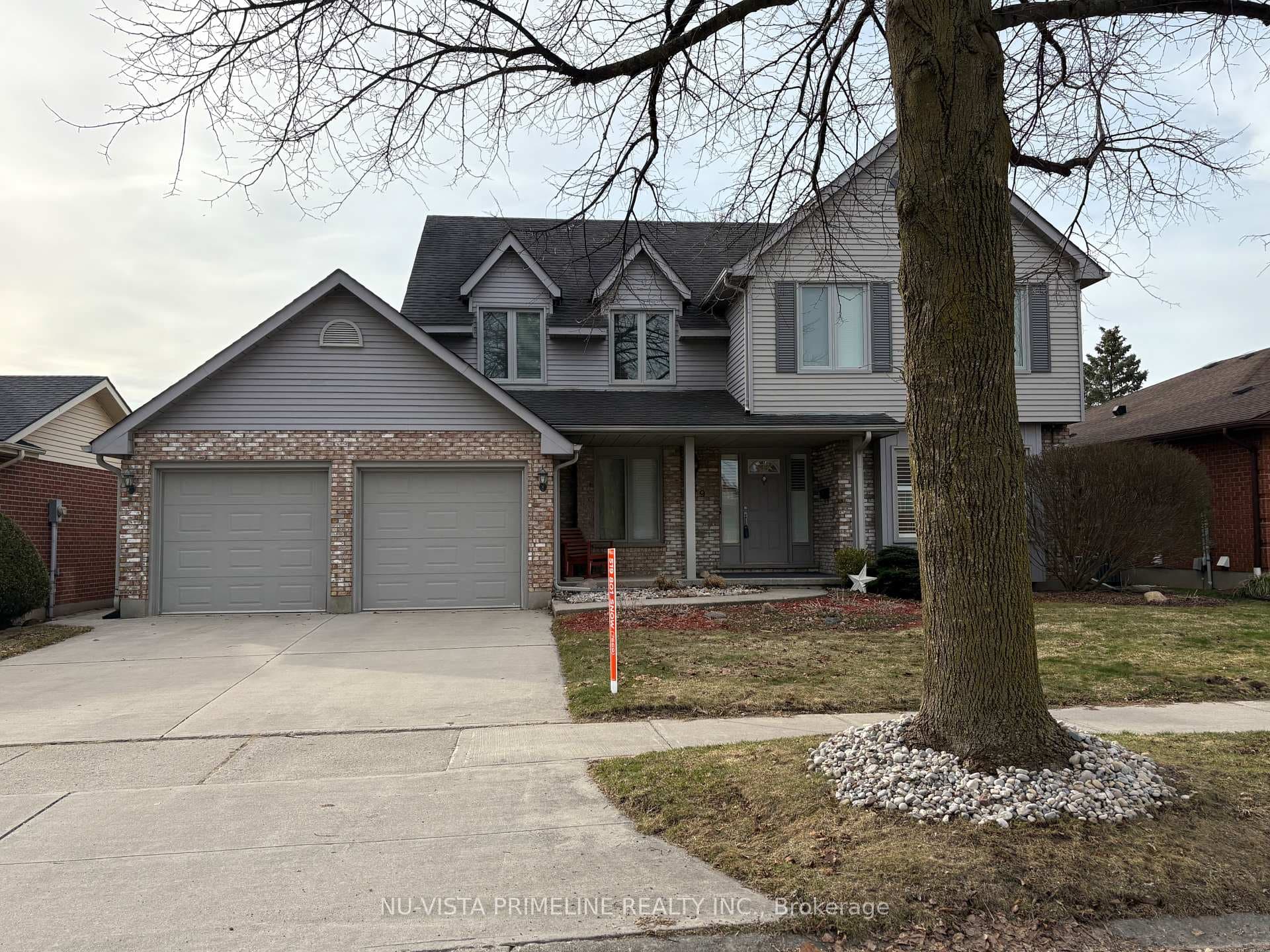 119 Jennifer Crescent photo 1