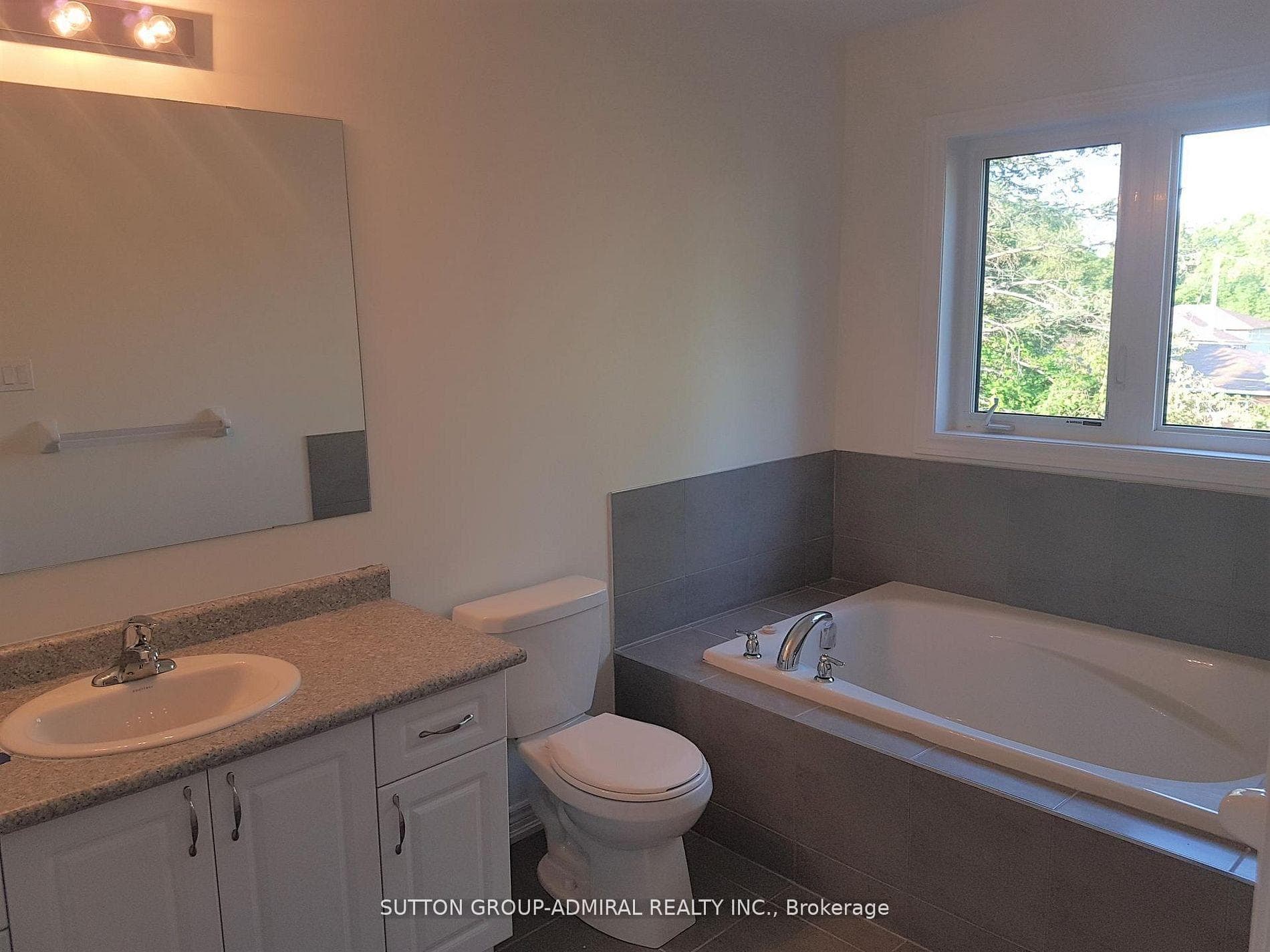 38 Greenwood Drive photo 8