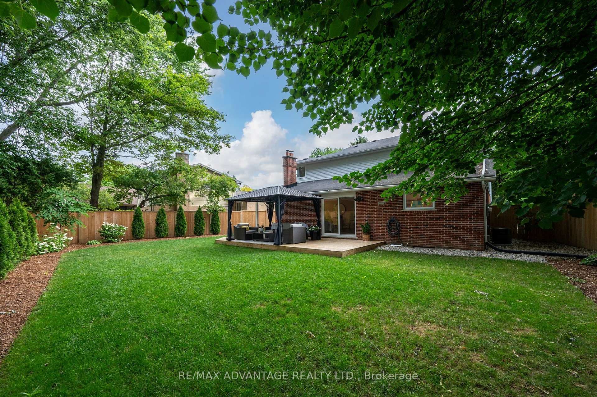 12 Spencer Crescent photo 33