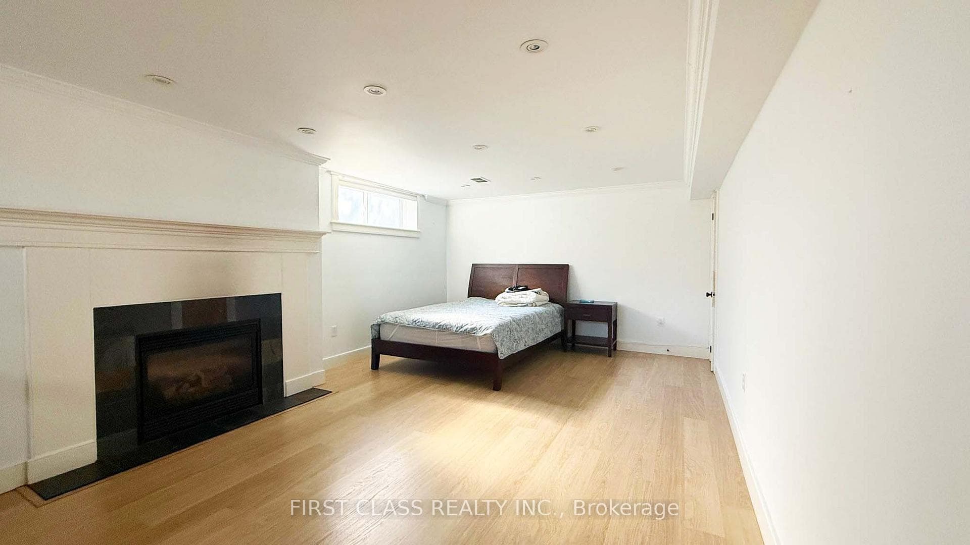 1379 Willowdown Road photo 26