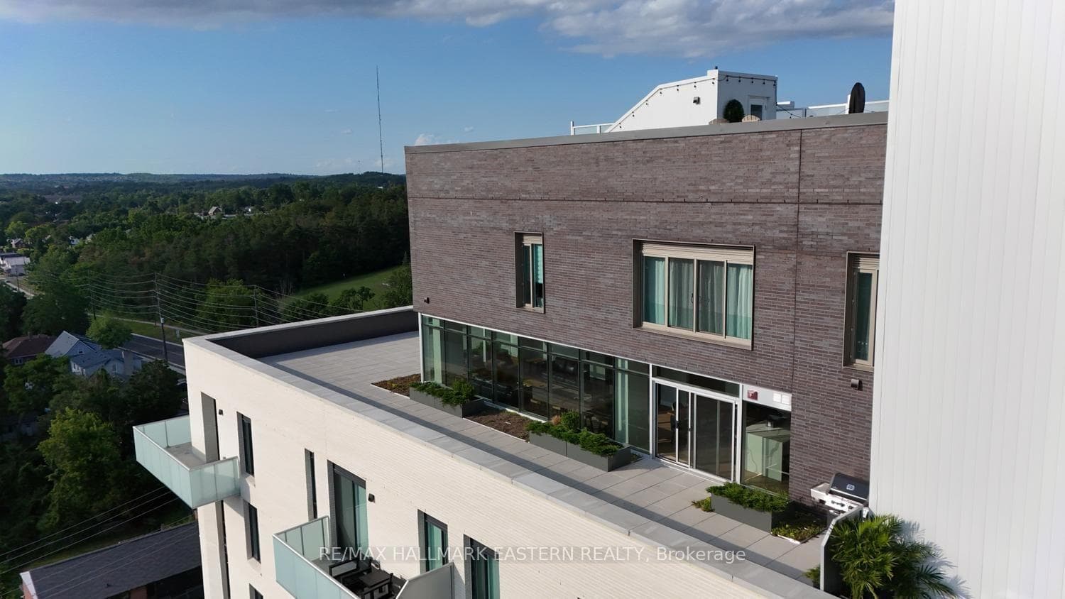 8th Floor Amenity Terrace