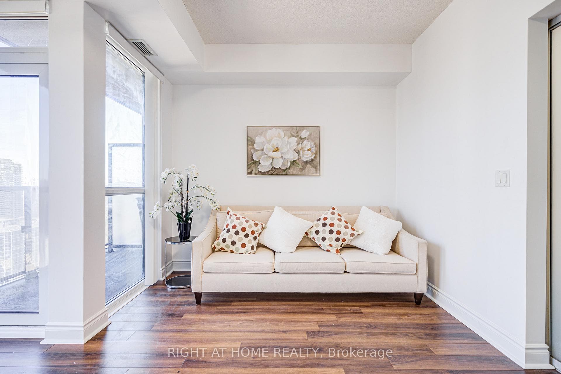 28 Ted Rogers Way Unit 3008 photo 21
