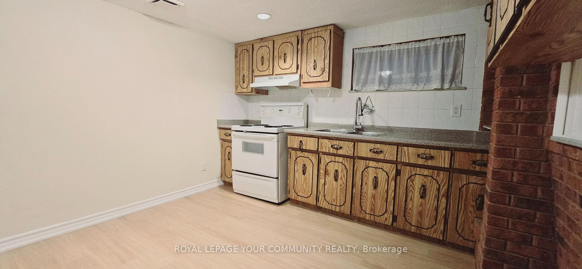 653 Woodbridge Avenue Unit Bsmt photo 2