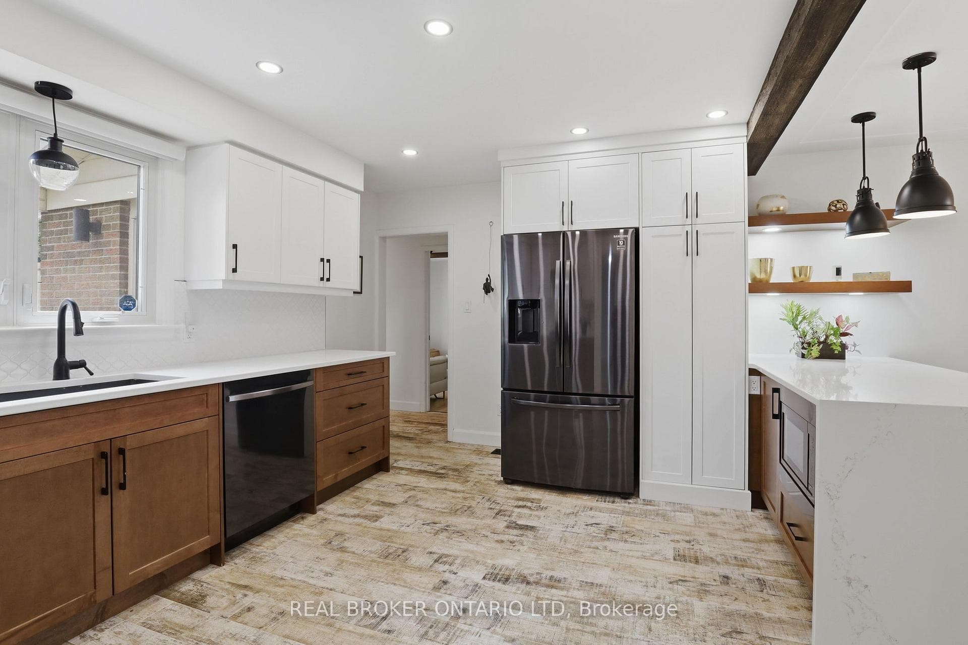 196 Wychwood Park photo 7
