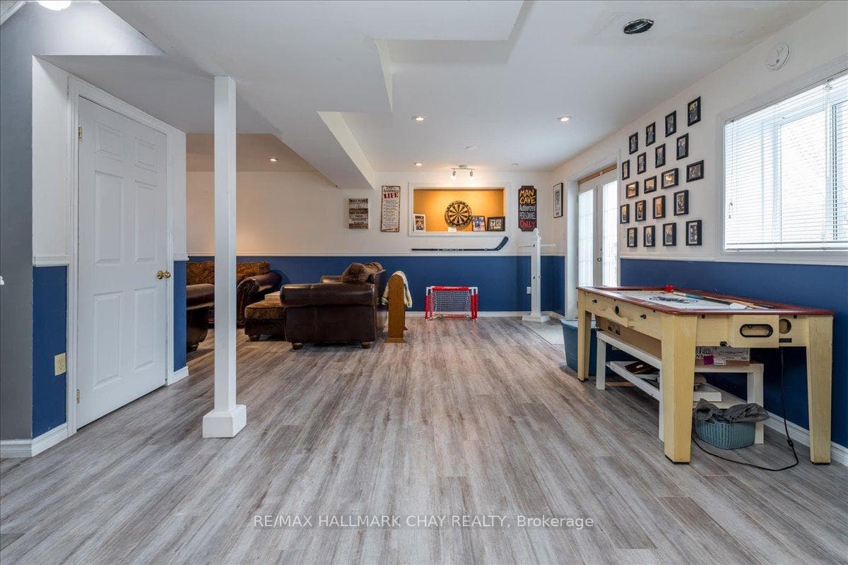 12 Christina Court photo 11
