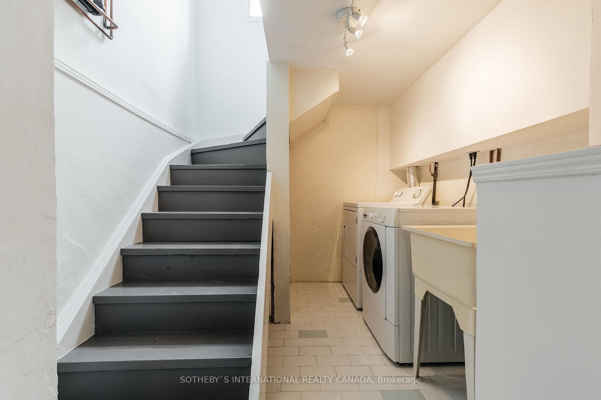 15 Rusholme Park Crescent photo 20