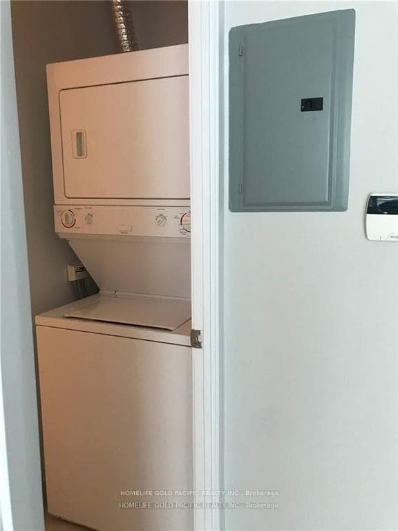 37 Grosvenor Street Unit 2110 photo 19