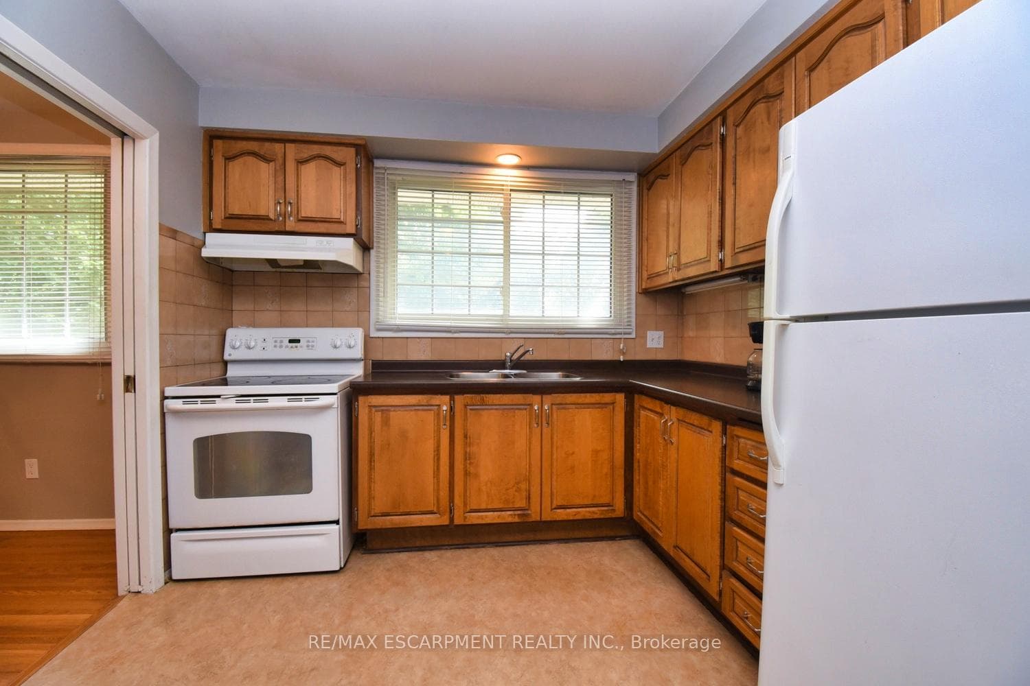 41 Sarasota Avenue photo 13