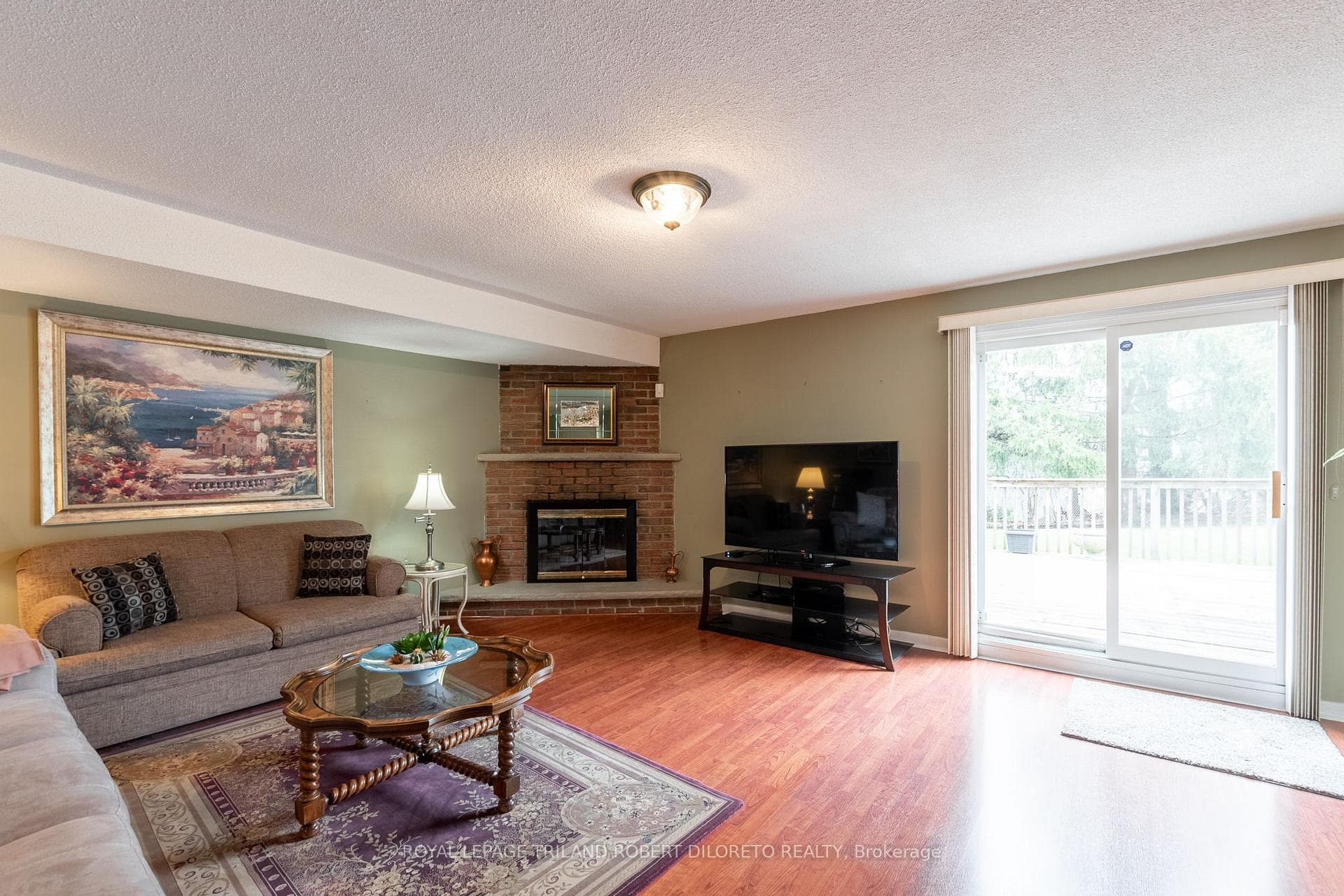 63 Roundhill Court photo 16