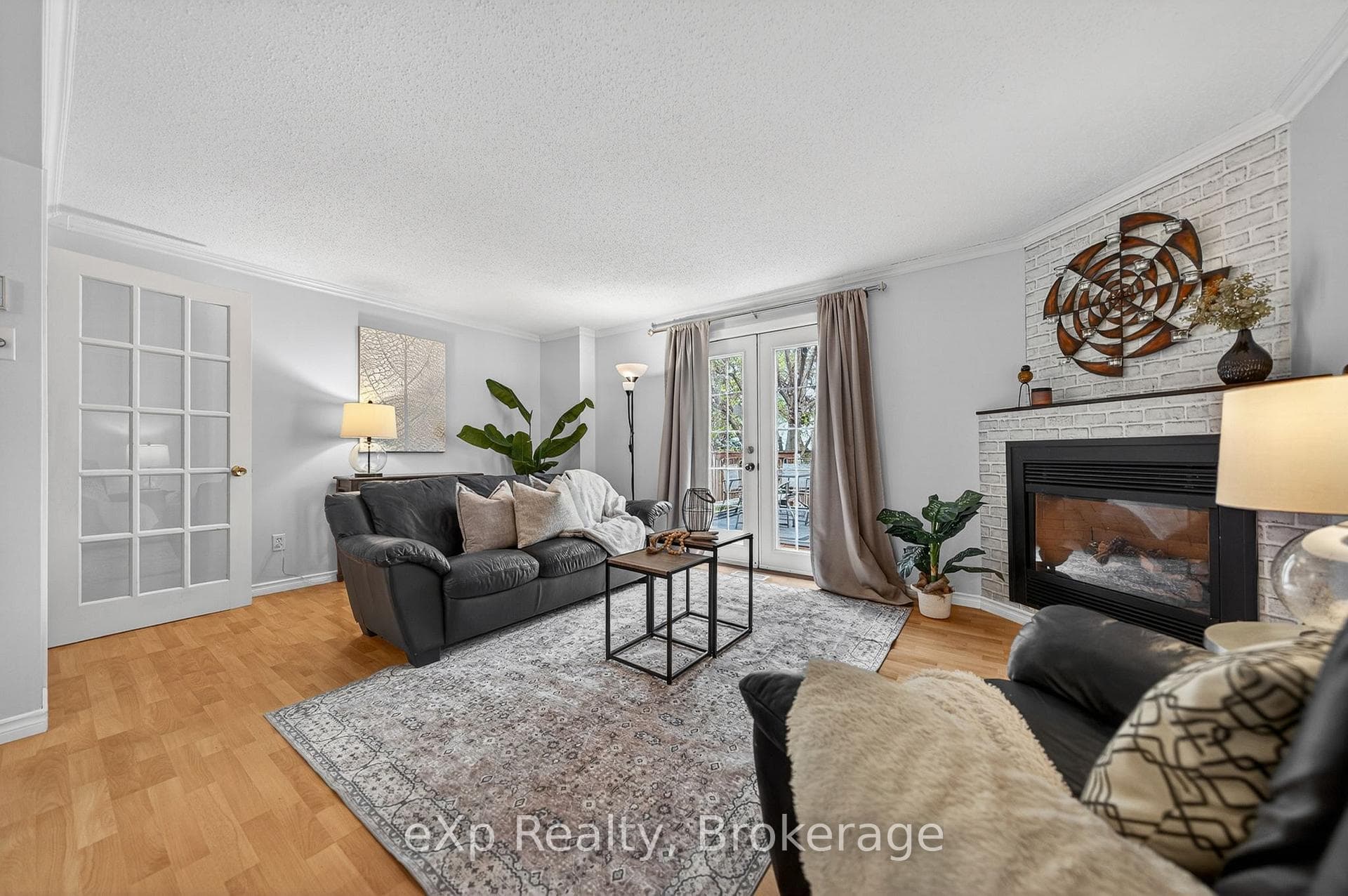 111 Connelly Drive photo 15