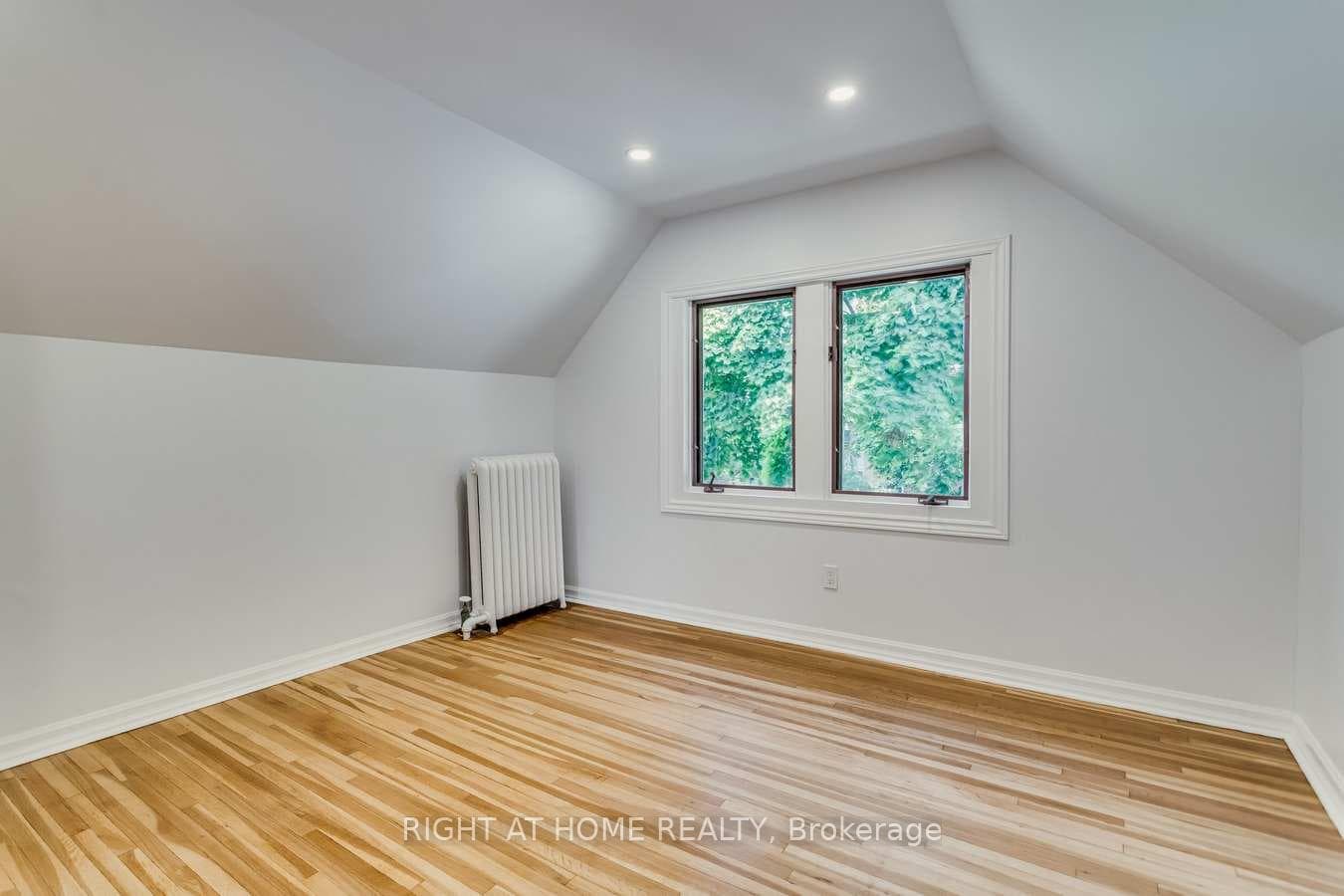 76 Glendale Avenue Unit Upper photo 41