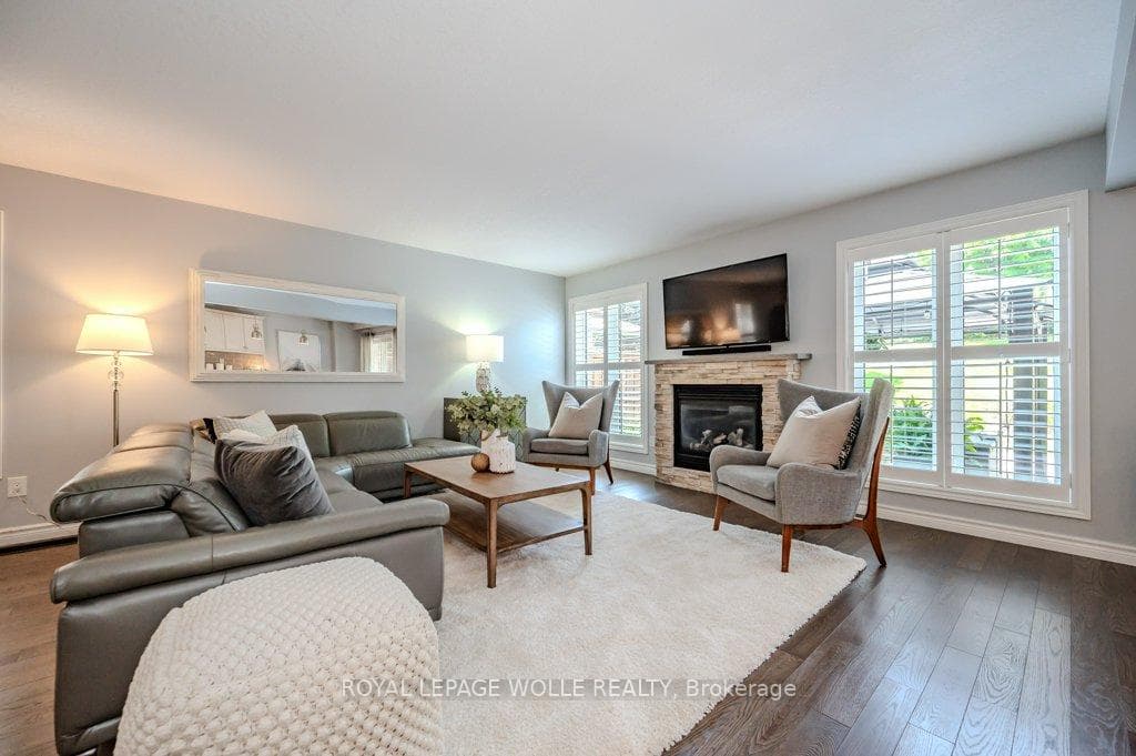 146 Maplecrest Drive photo 5