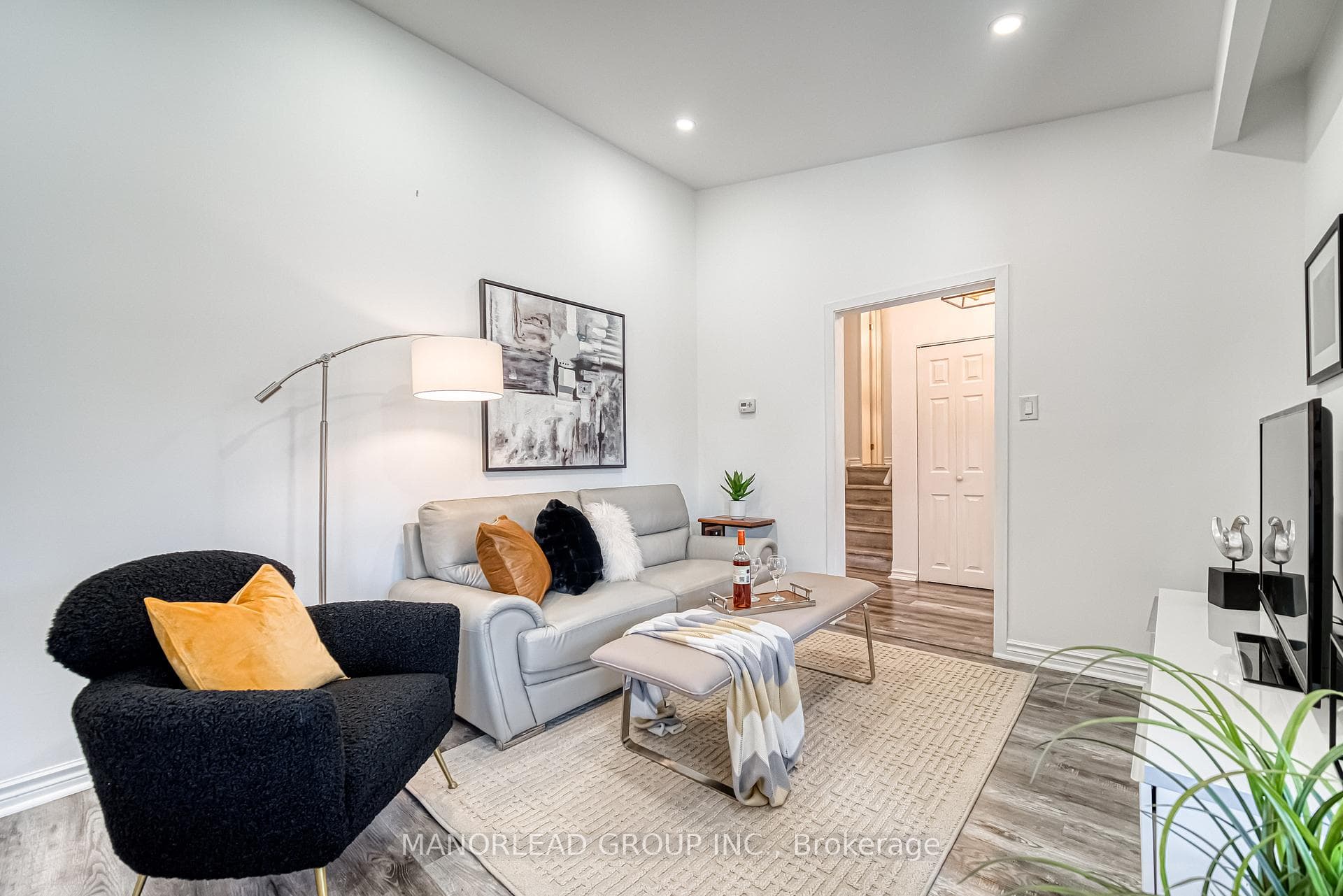 28 Kingslake Road Unit Upper photo 7