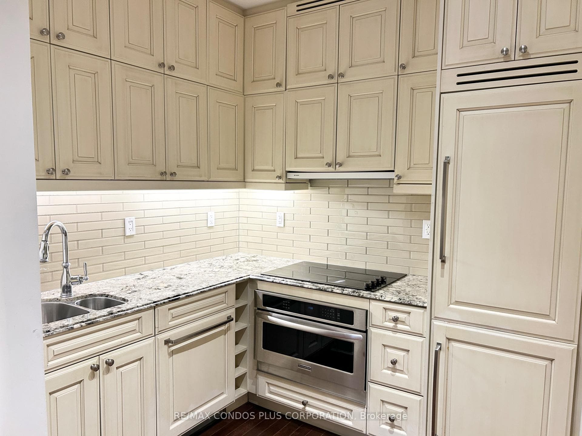 22 Leader Lane Unit 411 photo 9