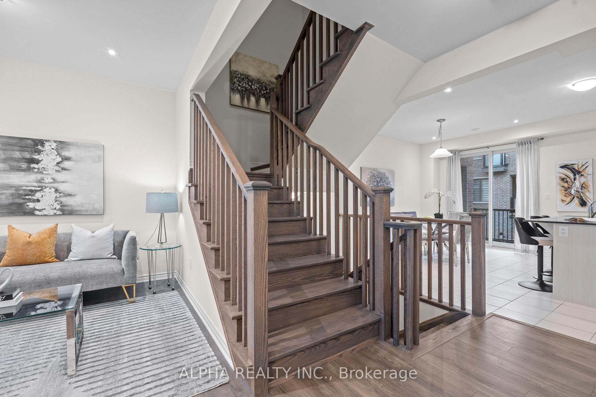 3358 Thunderbird Promenade photo 11