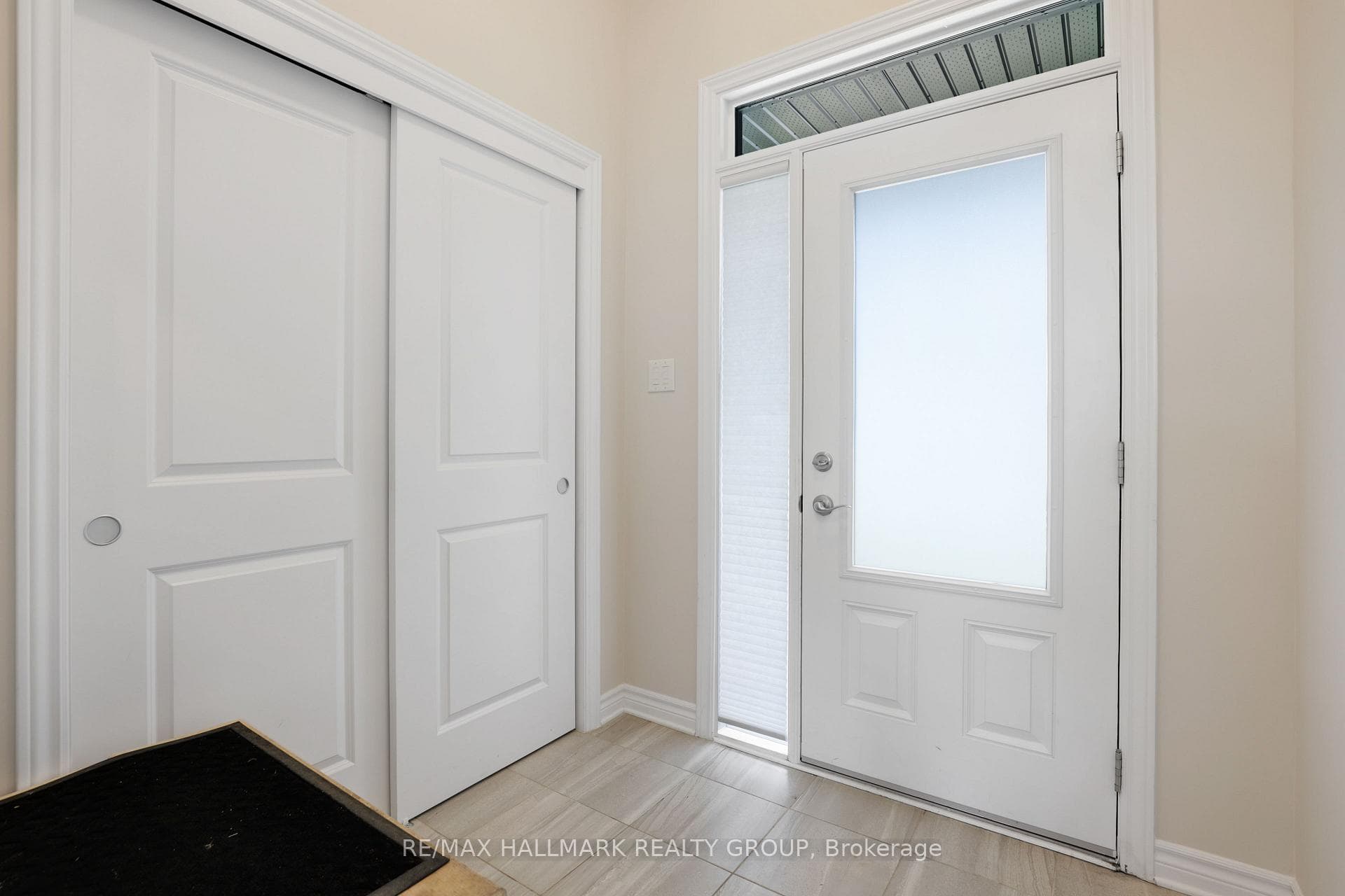 545 Enclave Lane photo 5