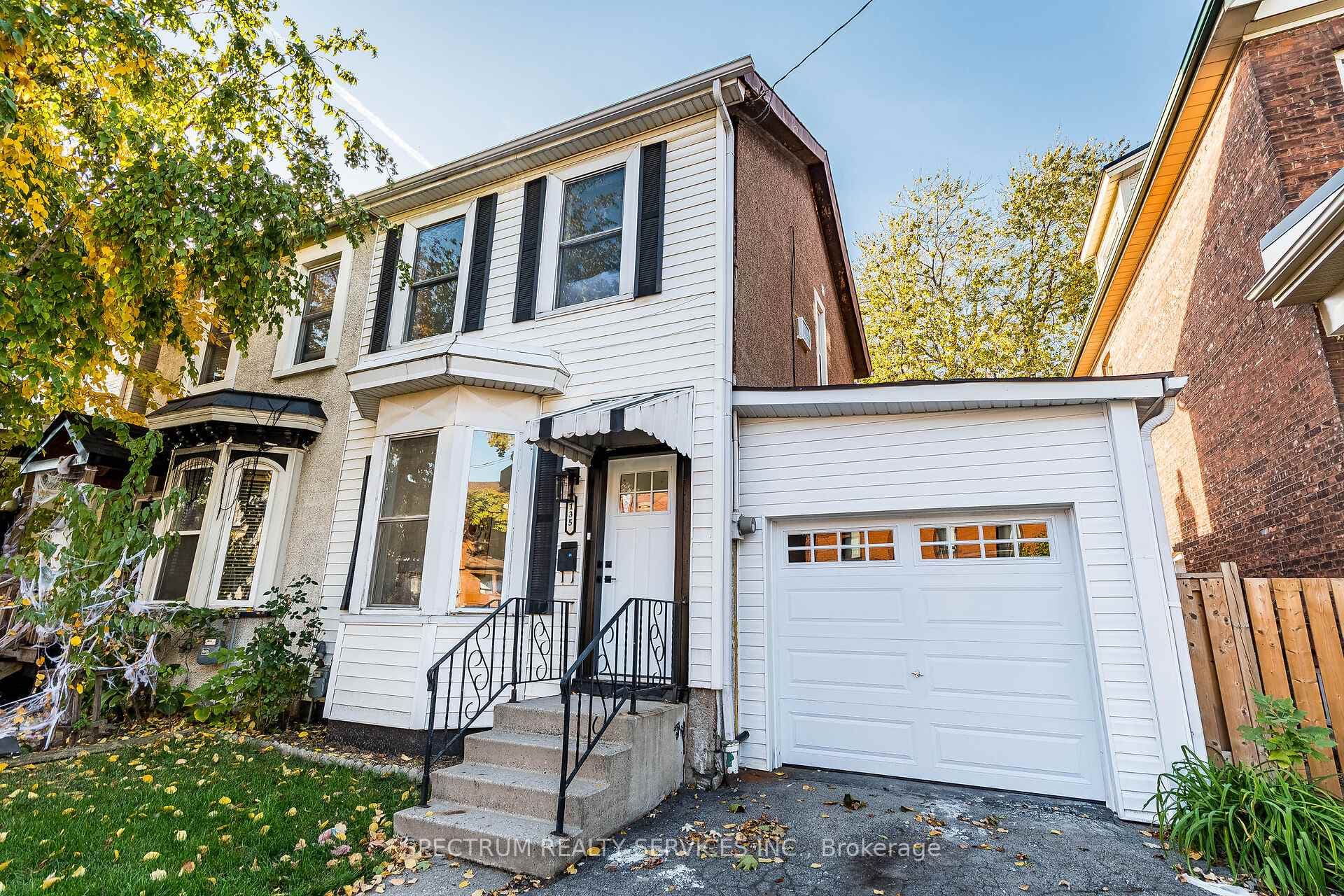 135 East Avenue photo 2