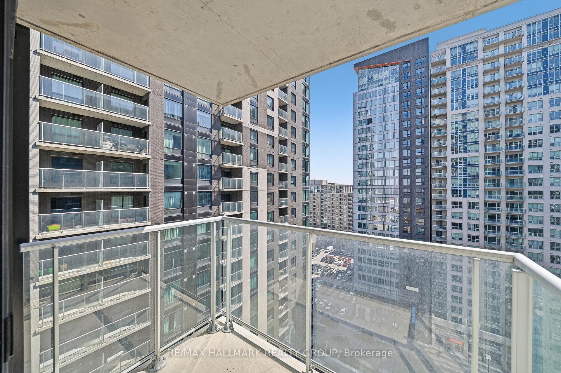 180 George Street Unit 1408 photo 9