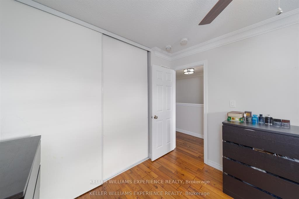 6 Weaver Terrace photo 15