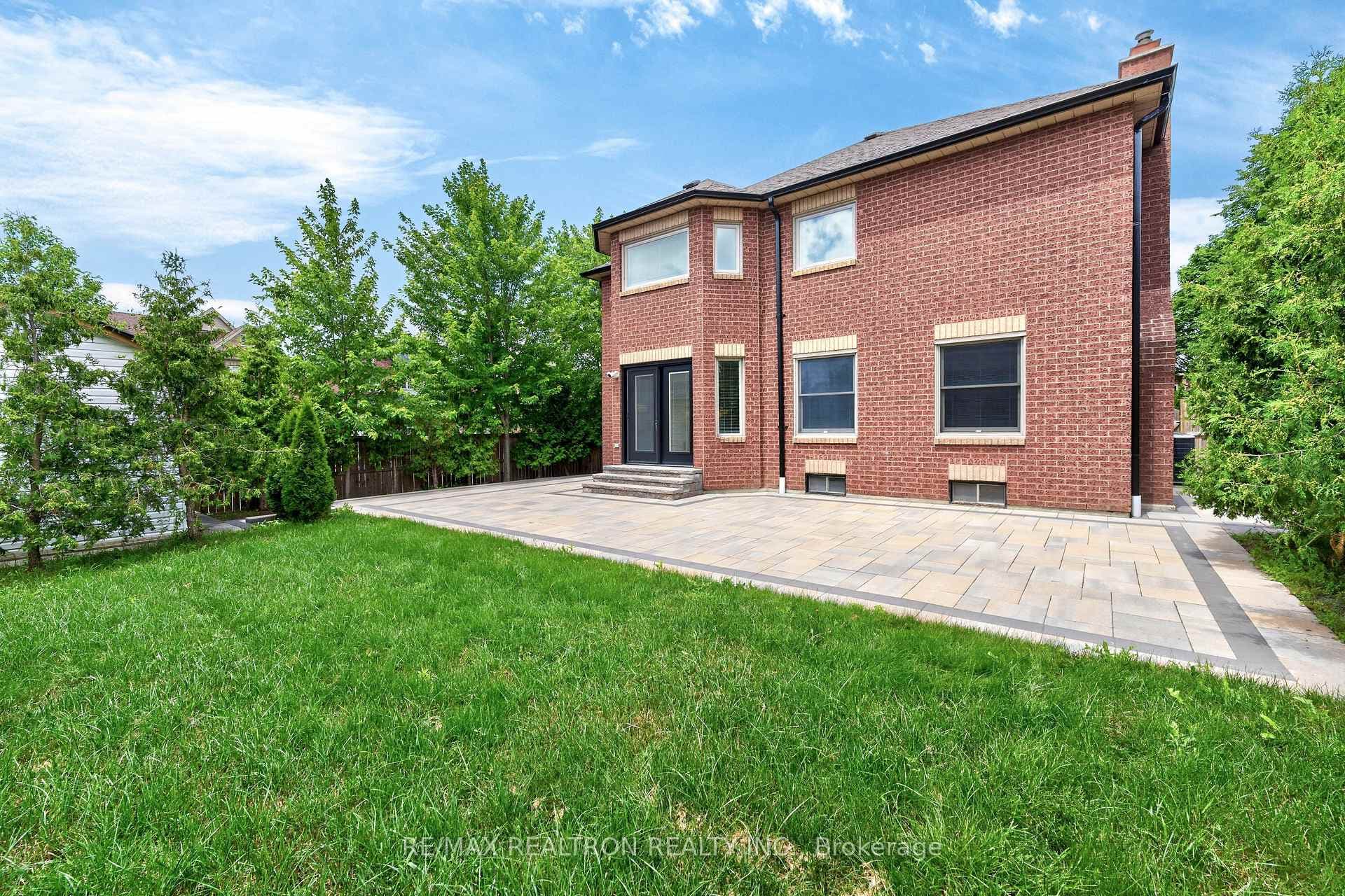 126 Old Colony Drive photo 43
