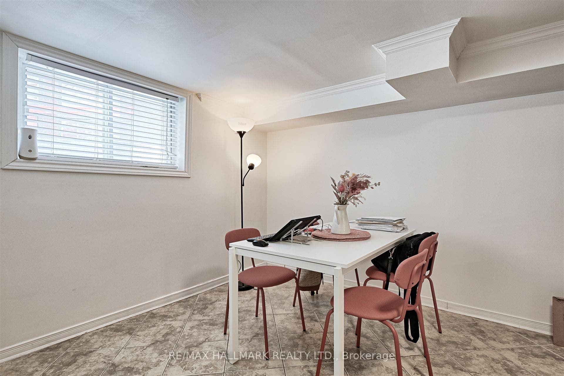 471 Gilbert Avenue photo 30