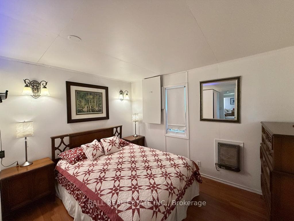551 Renwick Road photo 25