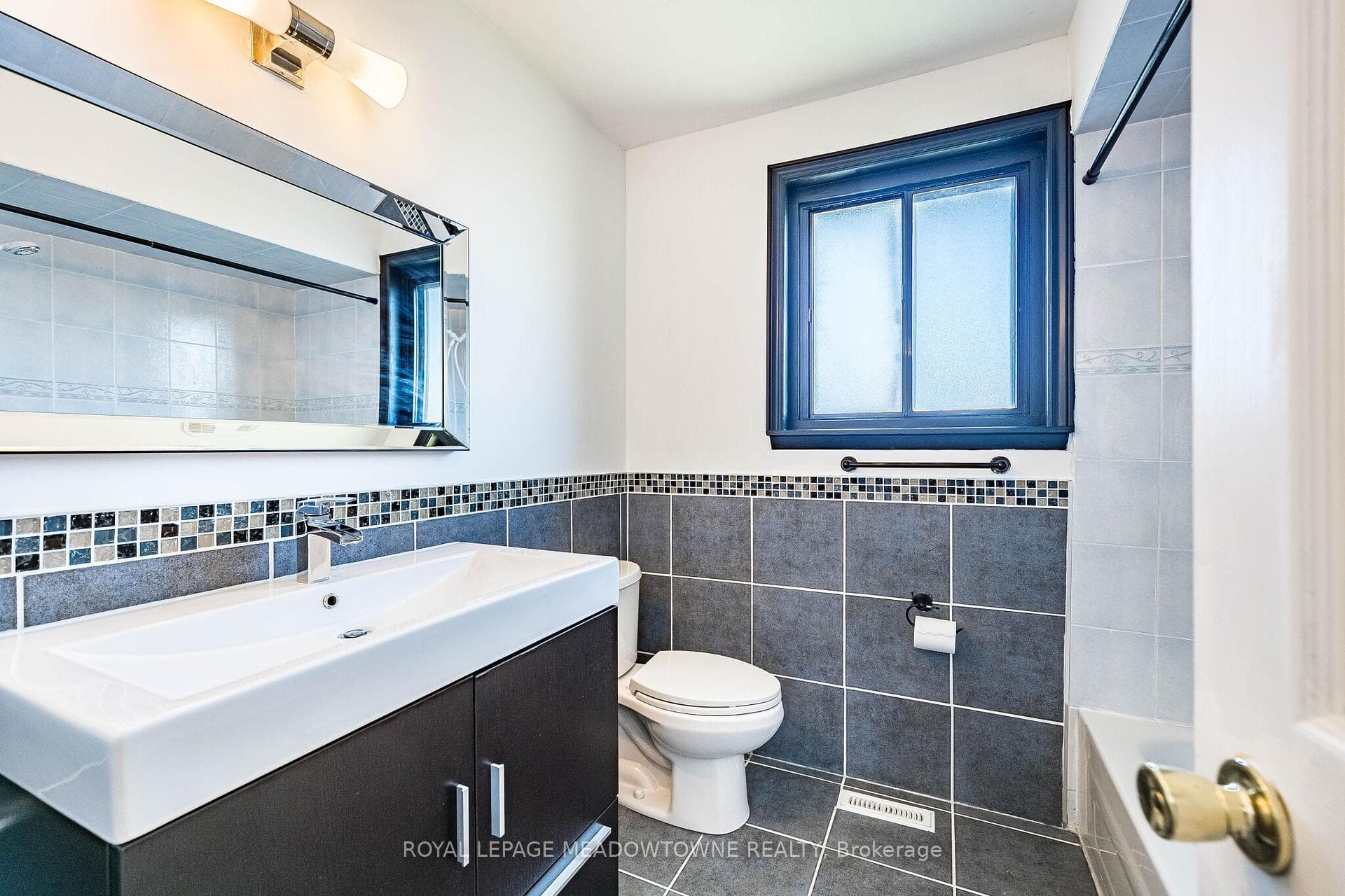 2155 Pashak Court photo 17