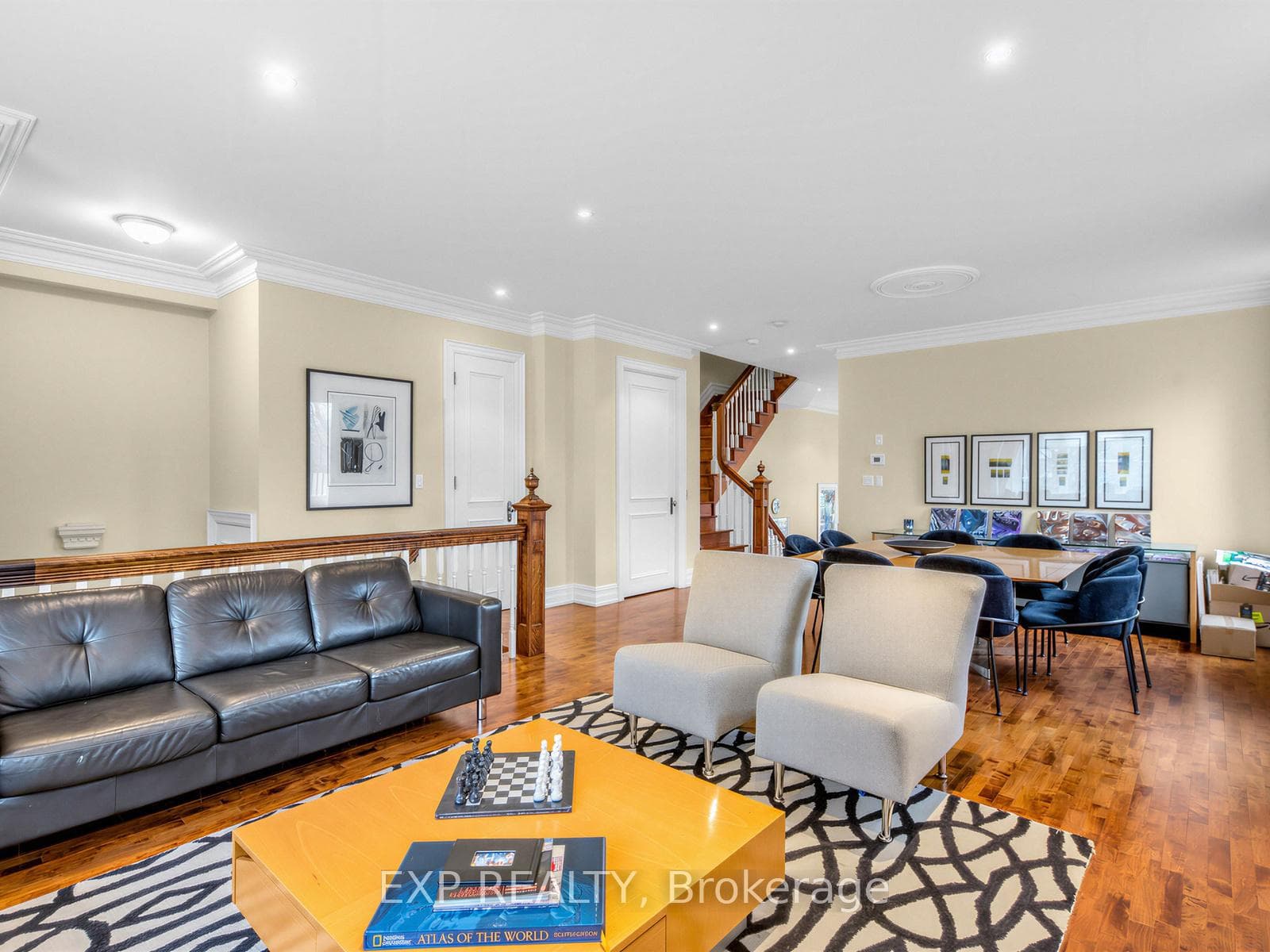 241 Poplar Plains Street photo 5