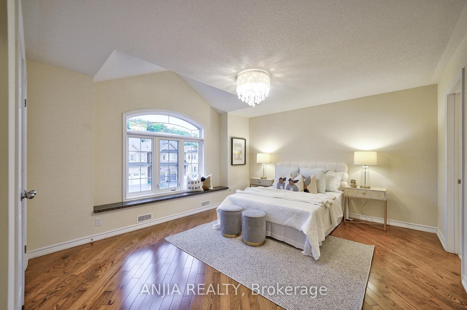 30 James Parrott Avenue photo 19