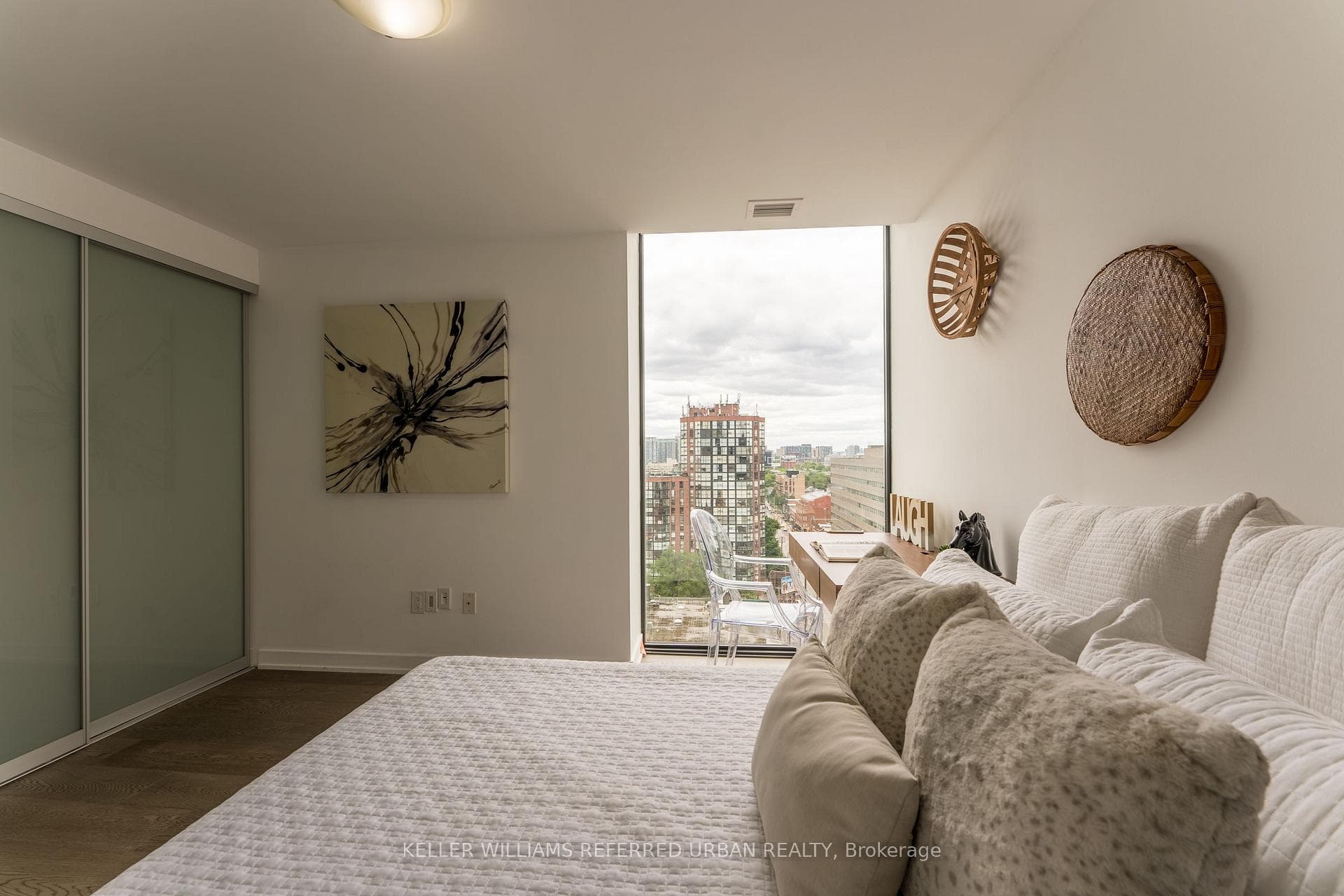 629 King Street Unit Ph1408 photo 14
