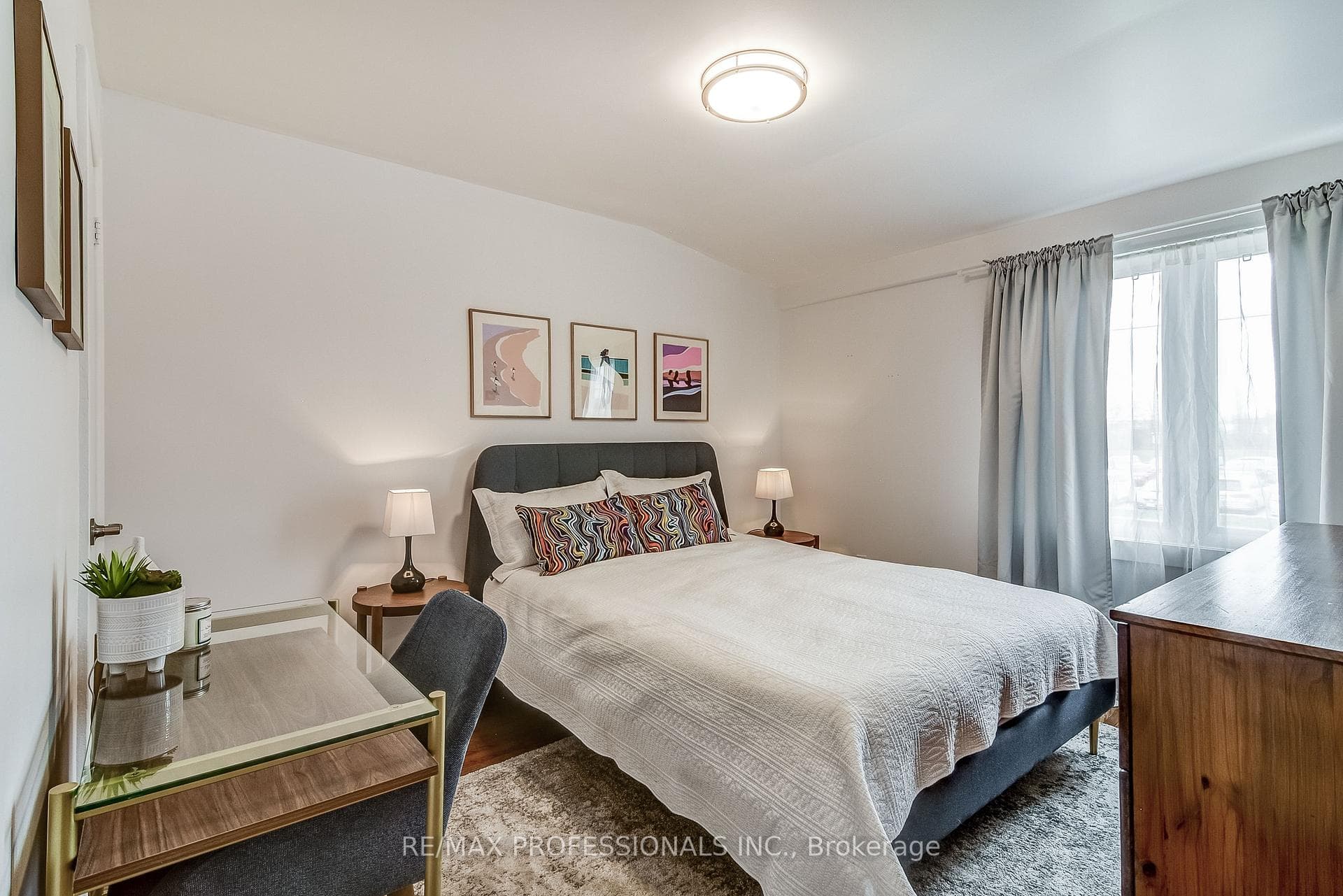 127 Chestnut Crescent photo 19