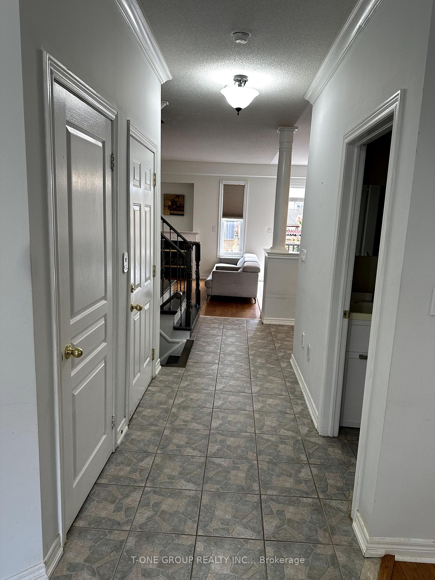81 Longwood Avenue photo 2