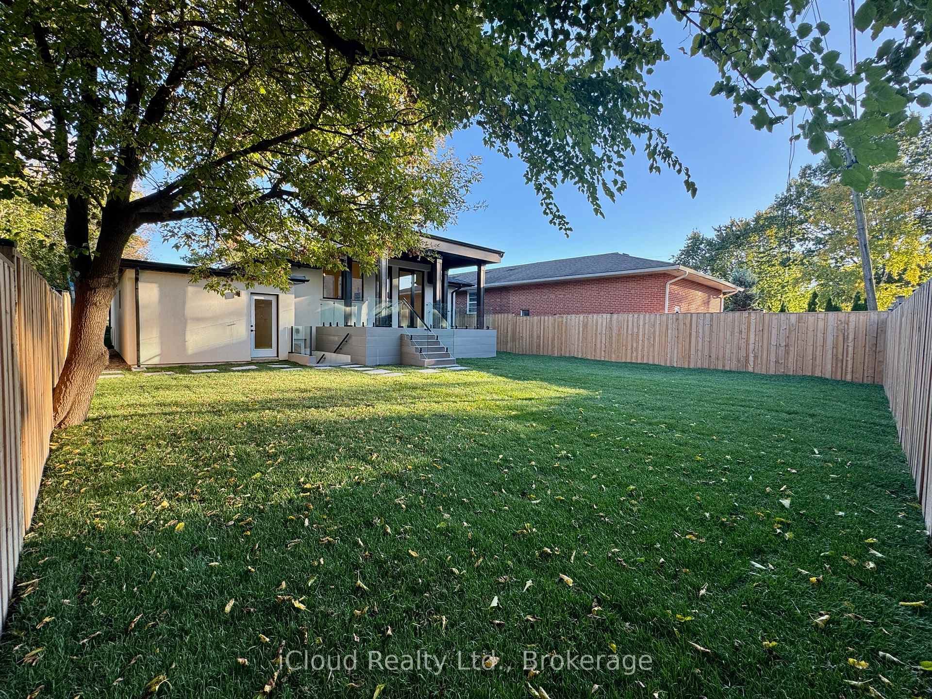 201 Troy Street photo 49
