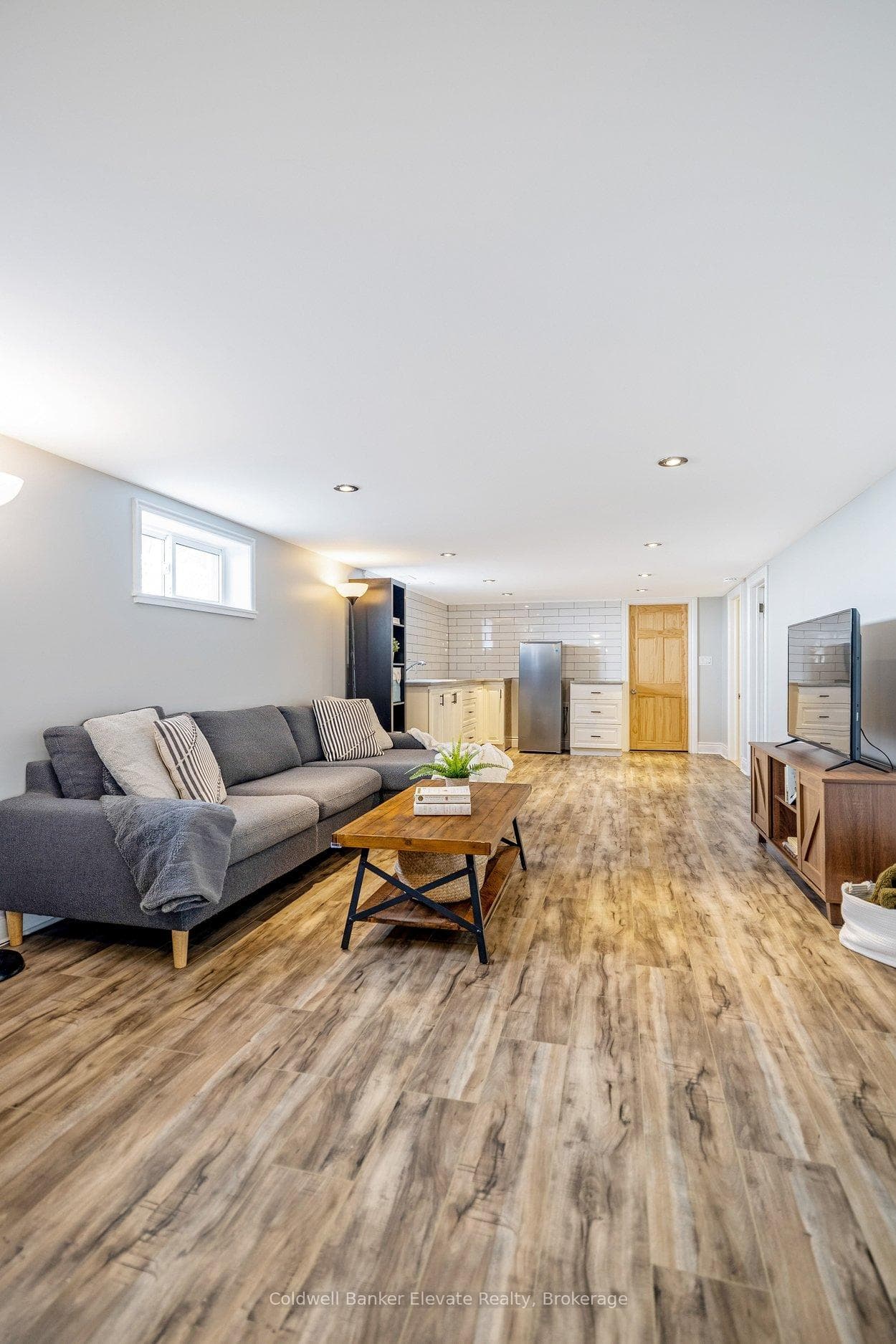 268 Peel Street photo 32