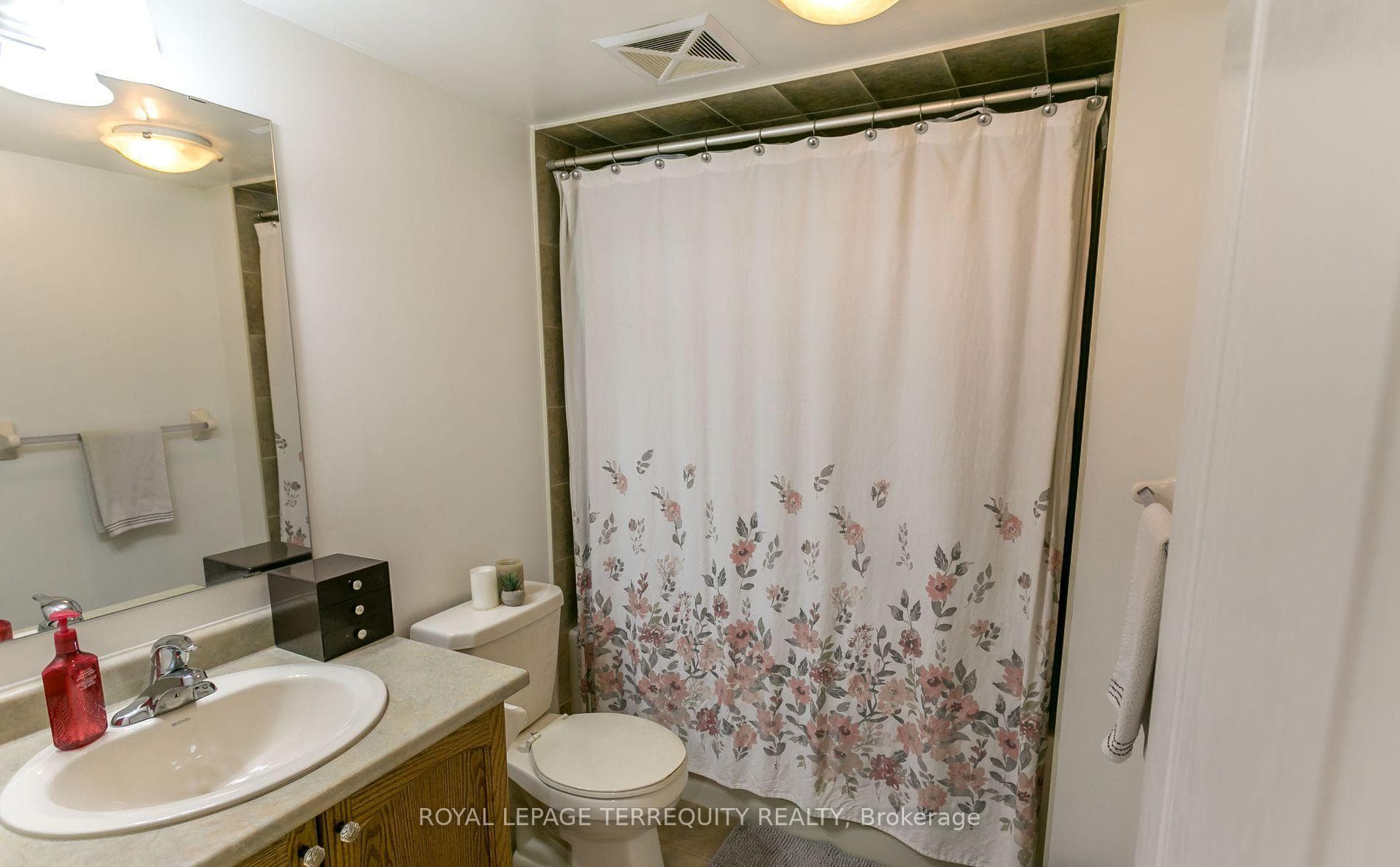 3250 Bentley Drive Unit 13 photo 15