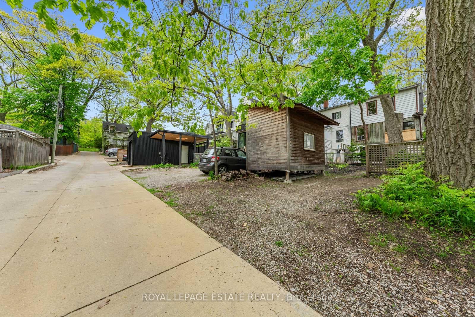 110 Spruce Hill Road photo 33