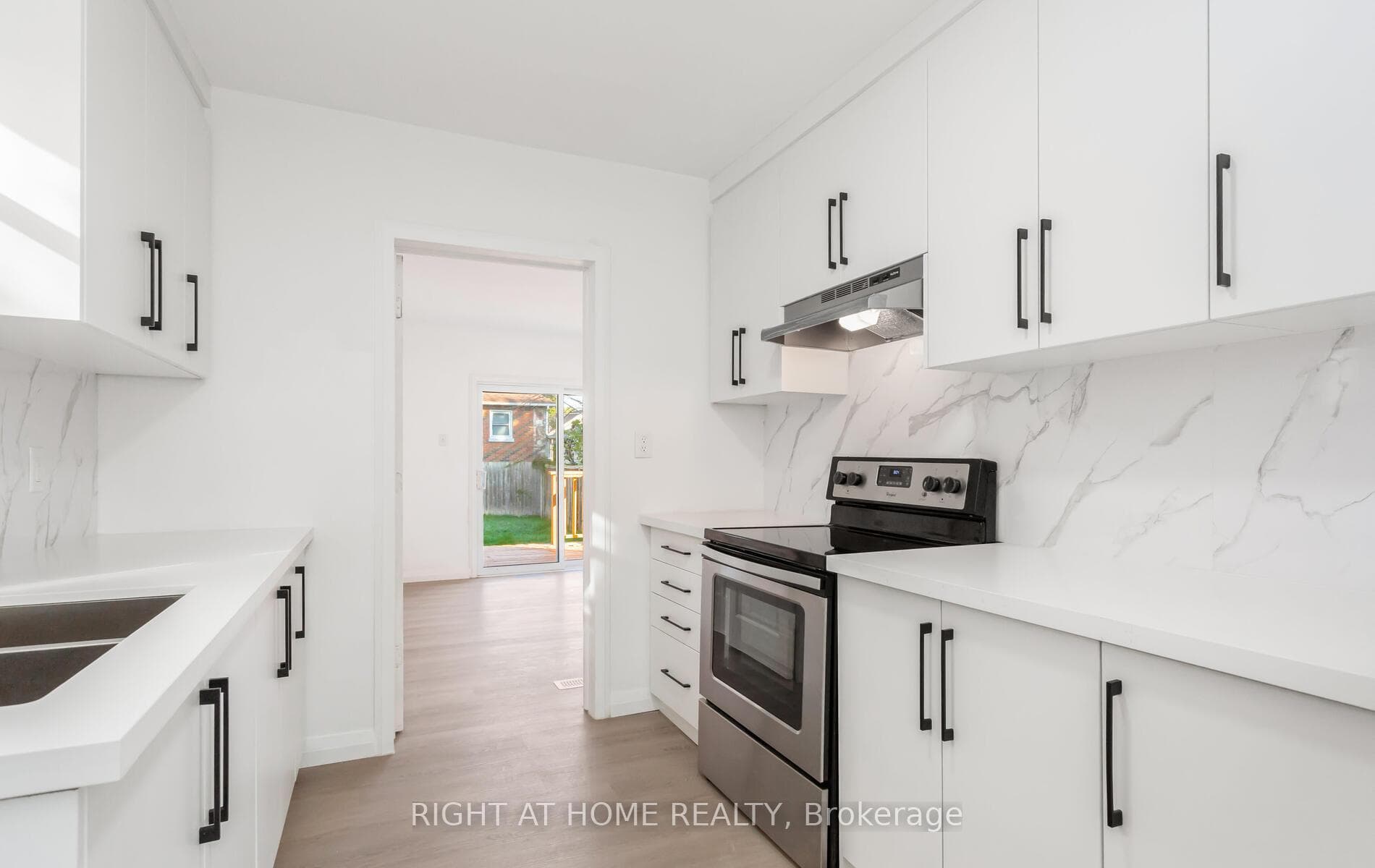 140 Olive Avenue photo 14