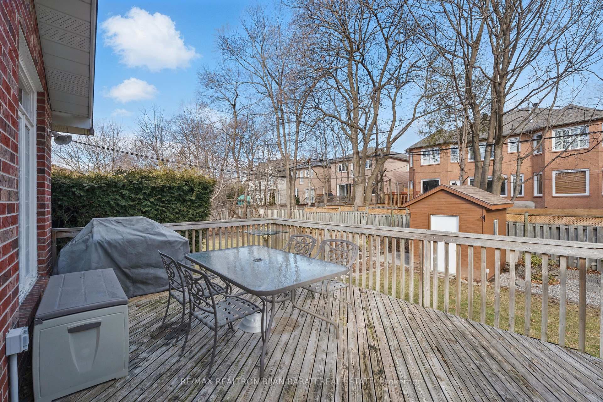 276 Kingsdale Avenue photo 37