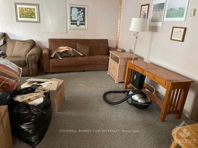 322 PERRY Street photo 9