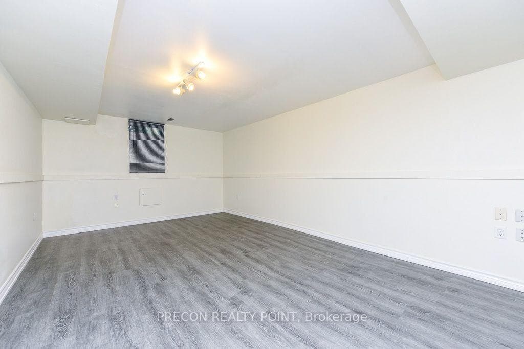100 Beddoe Drive Unit 4 photo 23