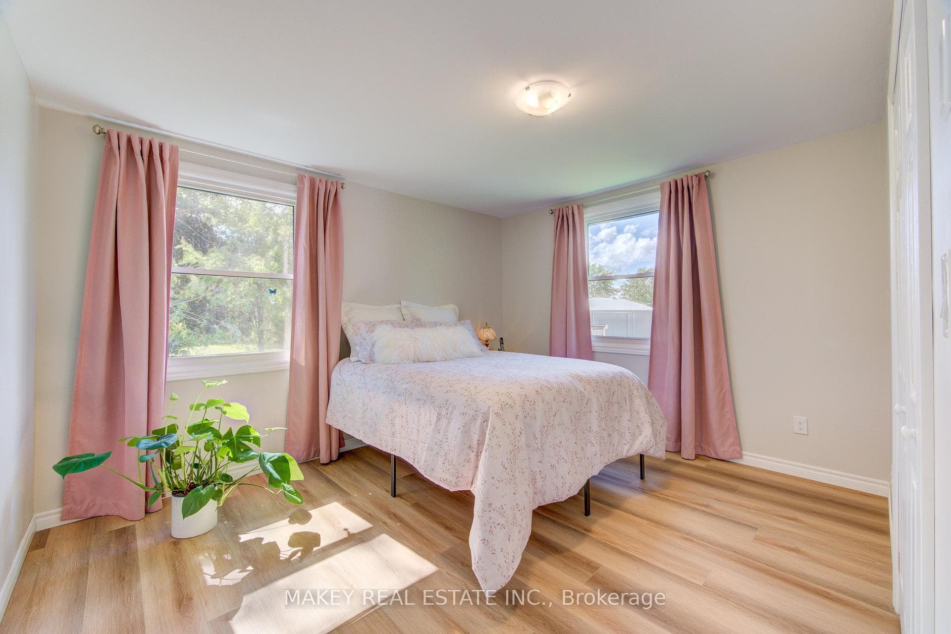 263885 Prouse Road photo 32