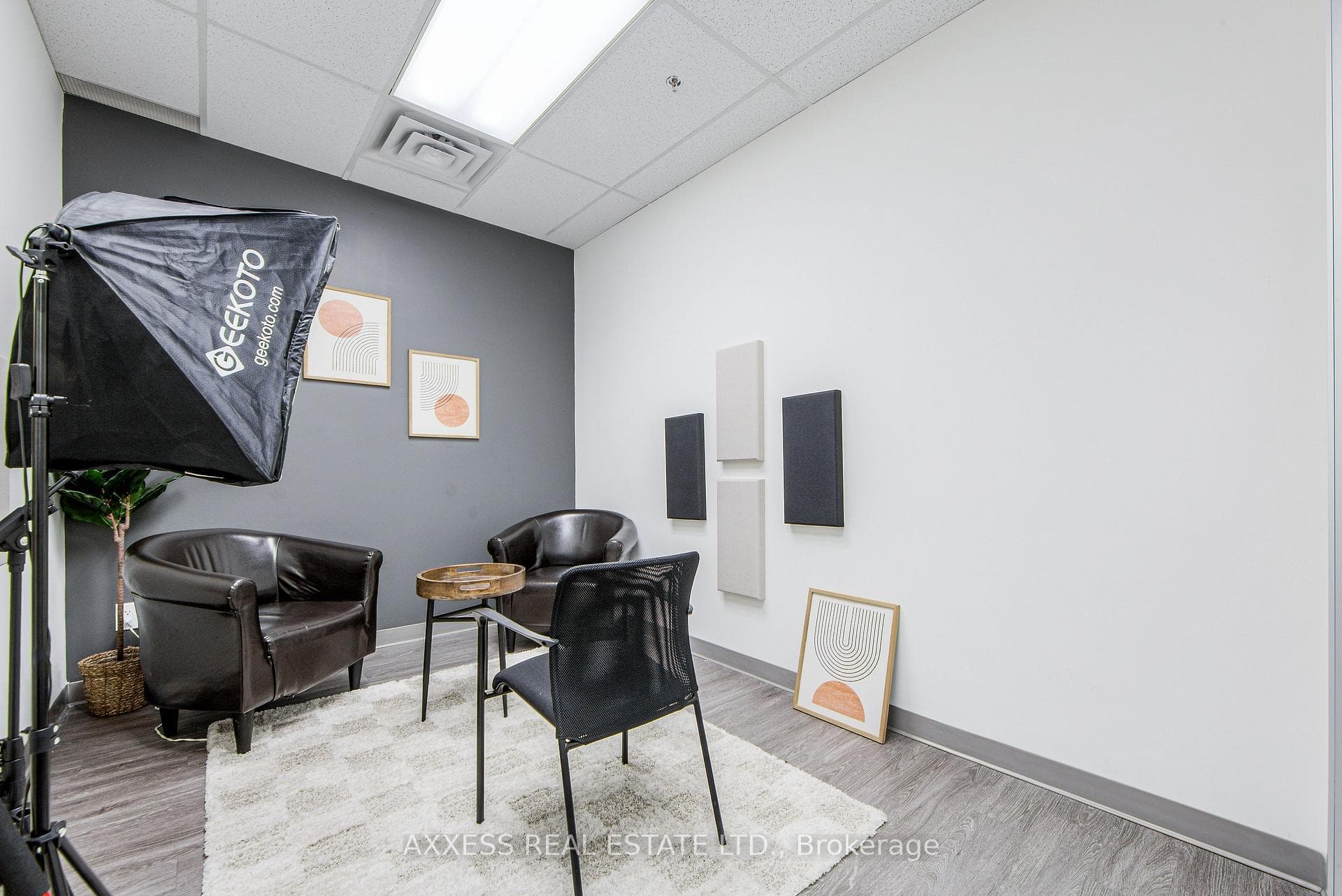 30 Eglinton Avenue Unit 400 photo 15