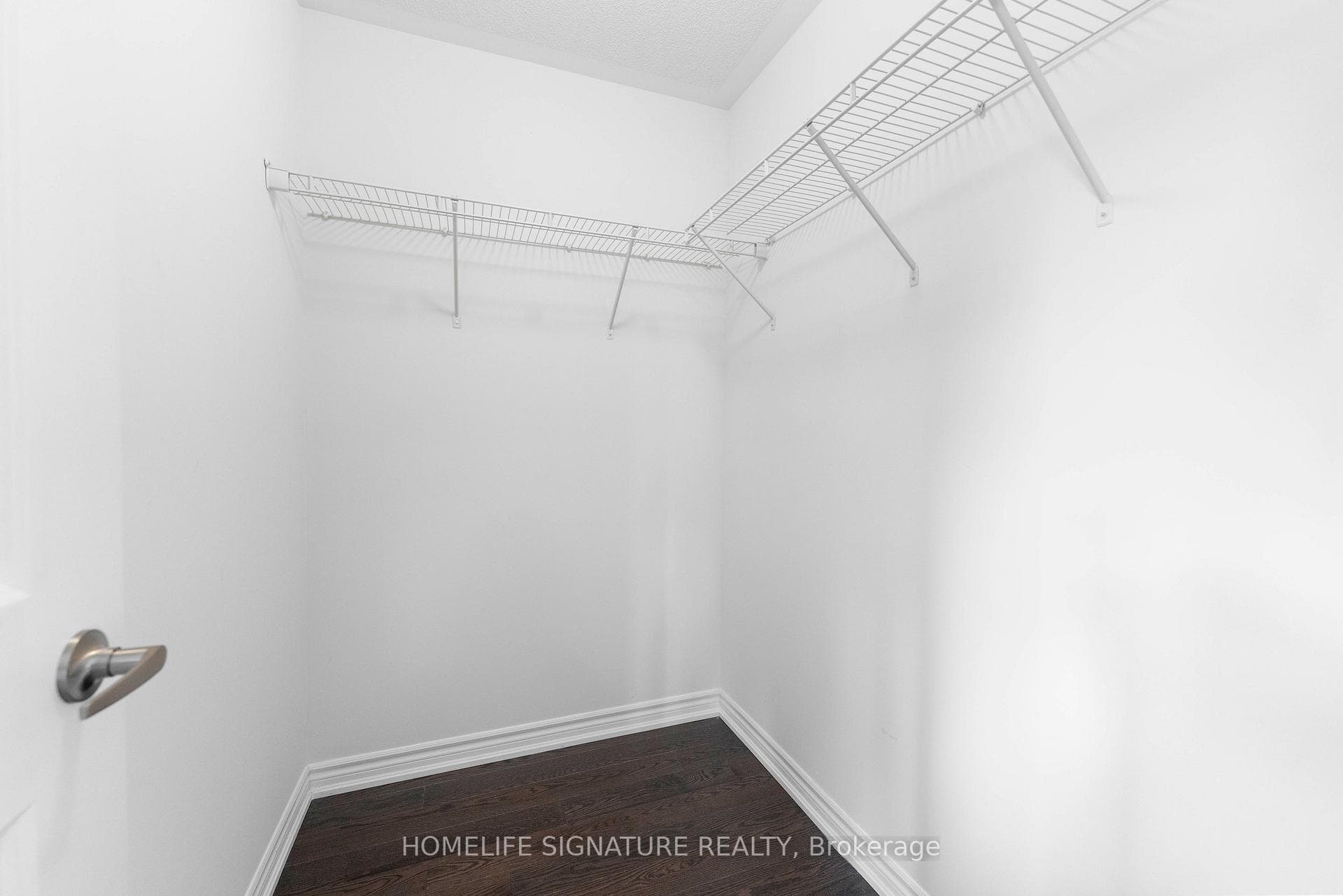 11 Ludlow Drive photo 25