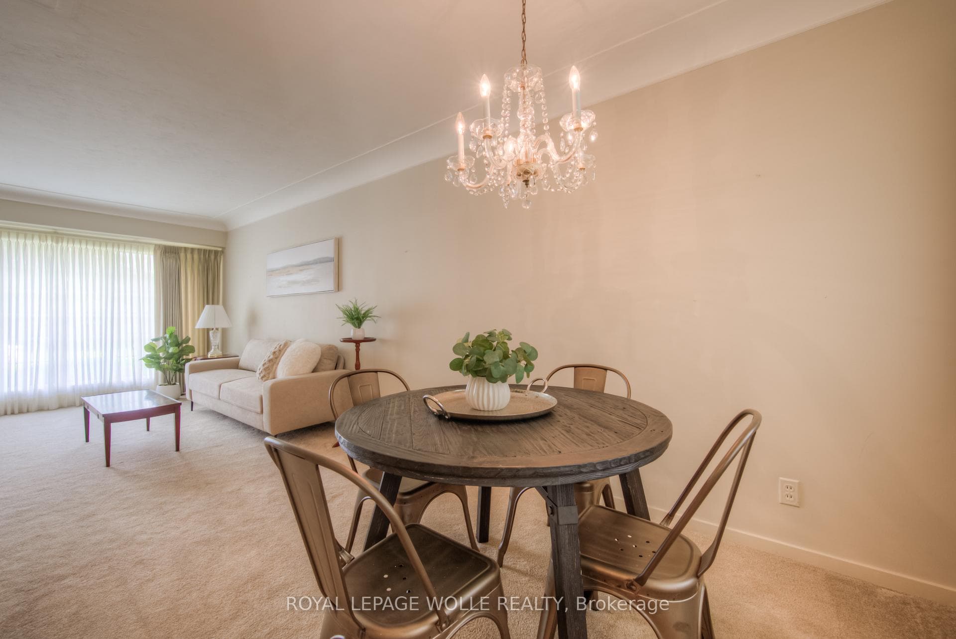 4 Byron Avenue photo 12