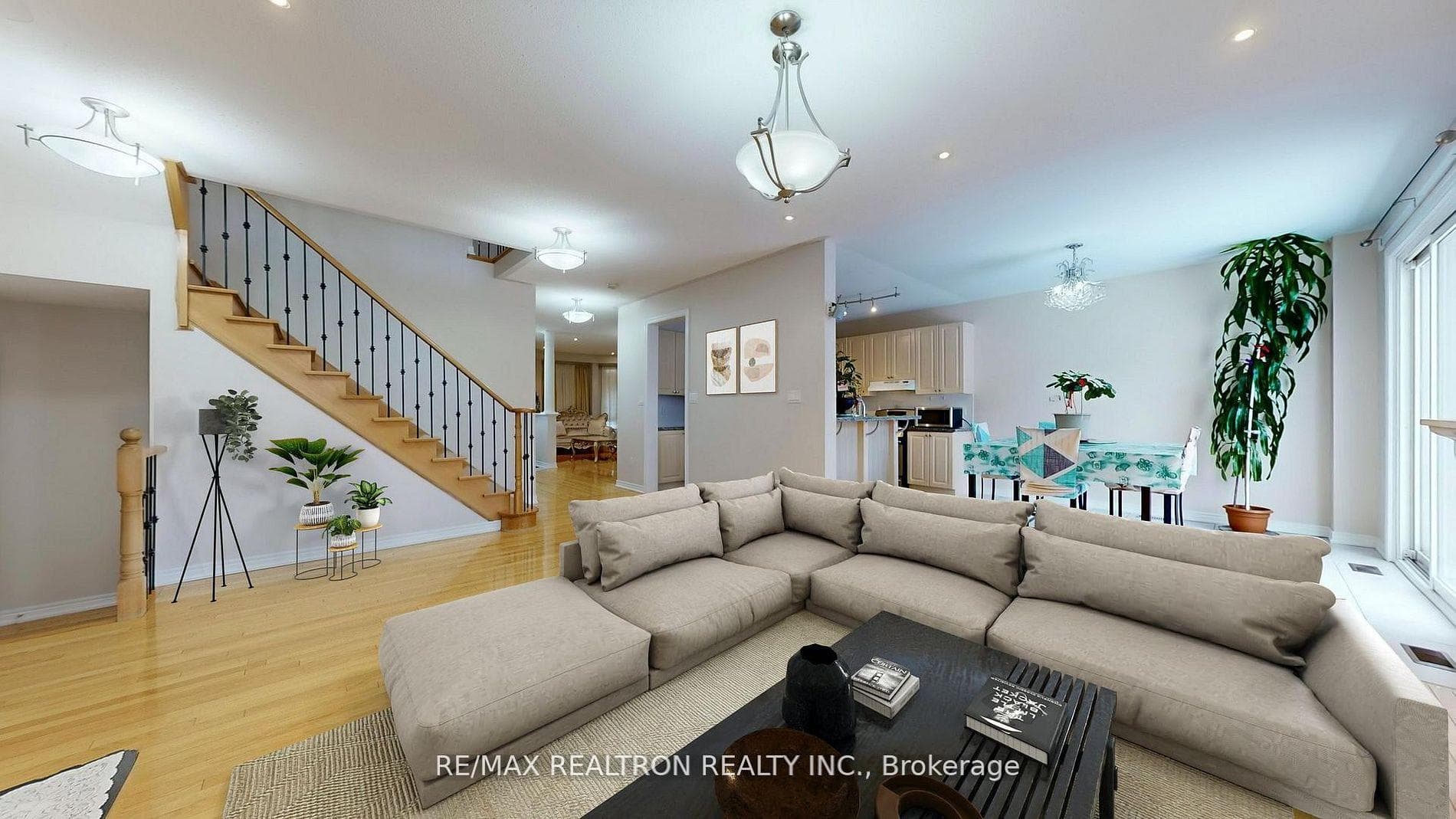 222 Silver Maple Road photo 5