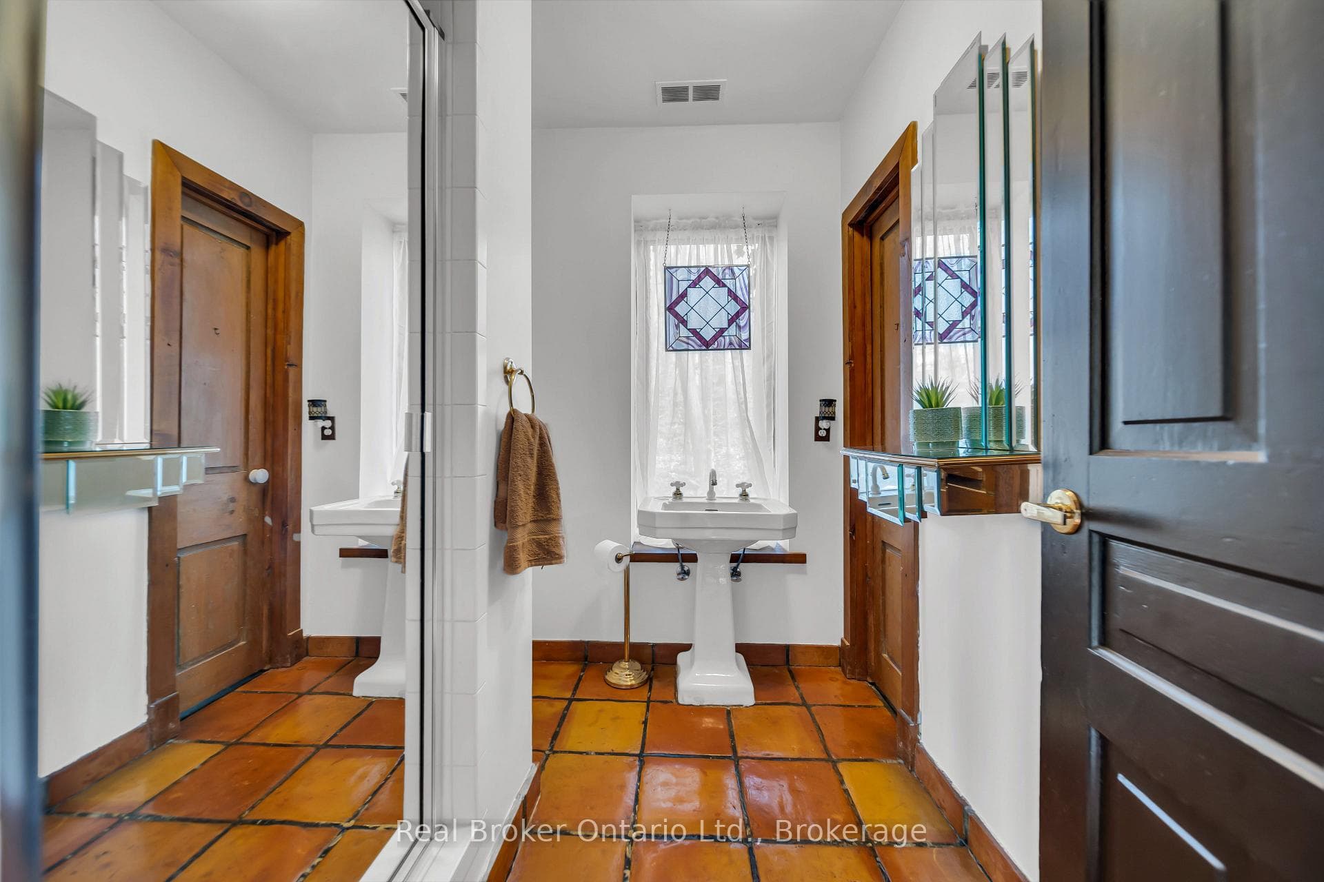 4766 Hyndman Drive photo 34