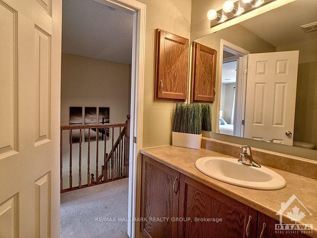 173 DAHLIA Street photo 15