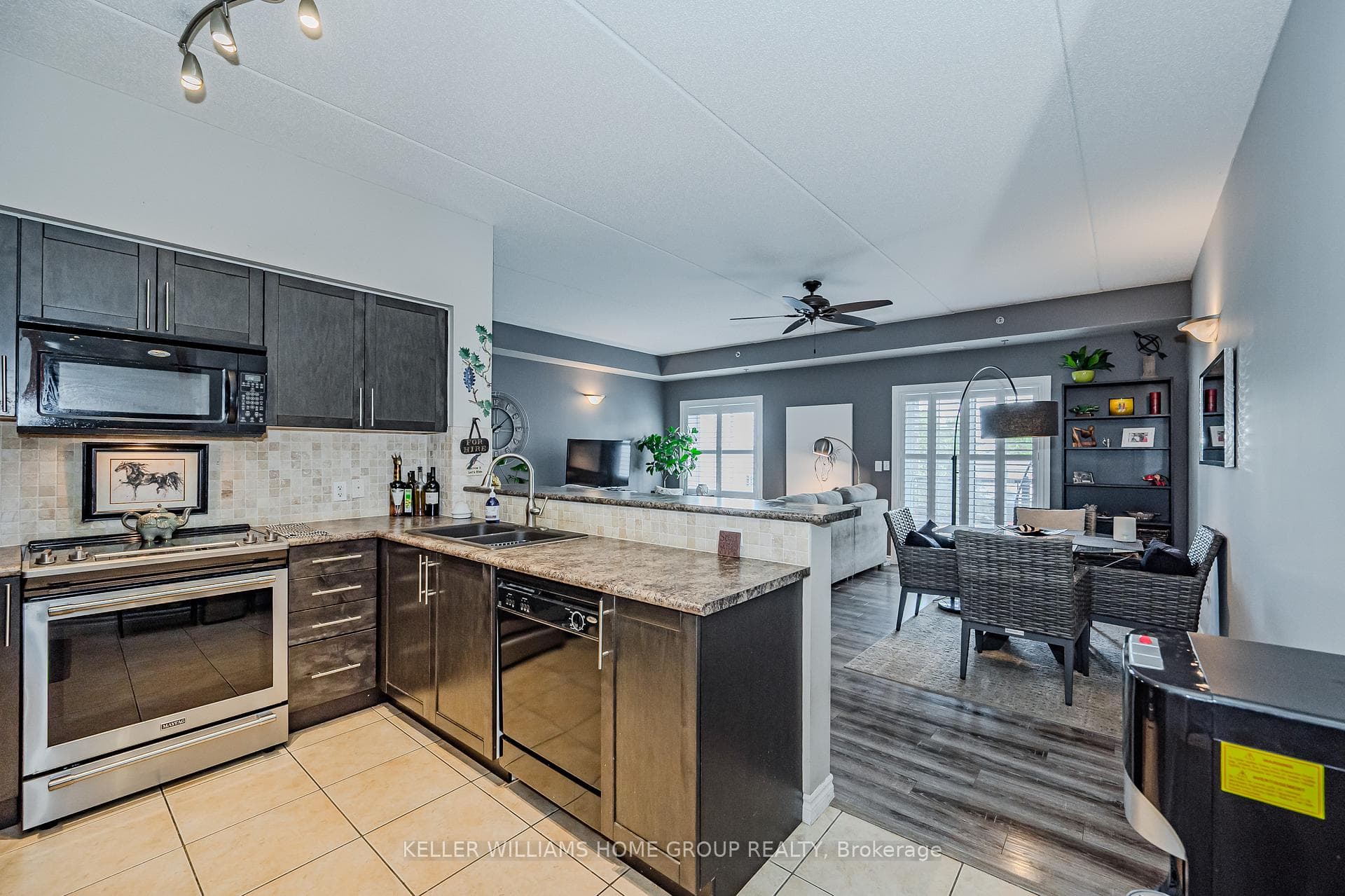 308 Watson Parkway Unit 302 photo 27