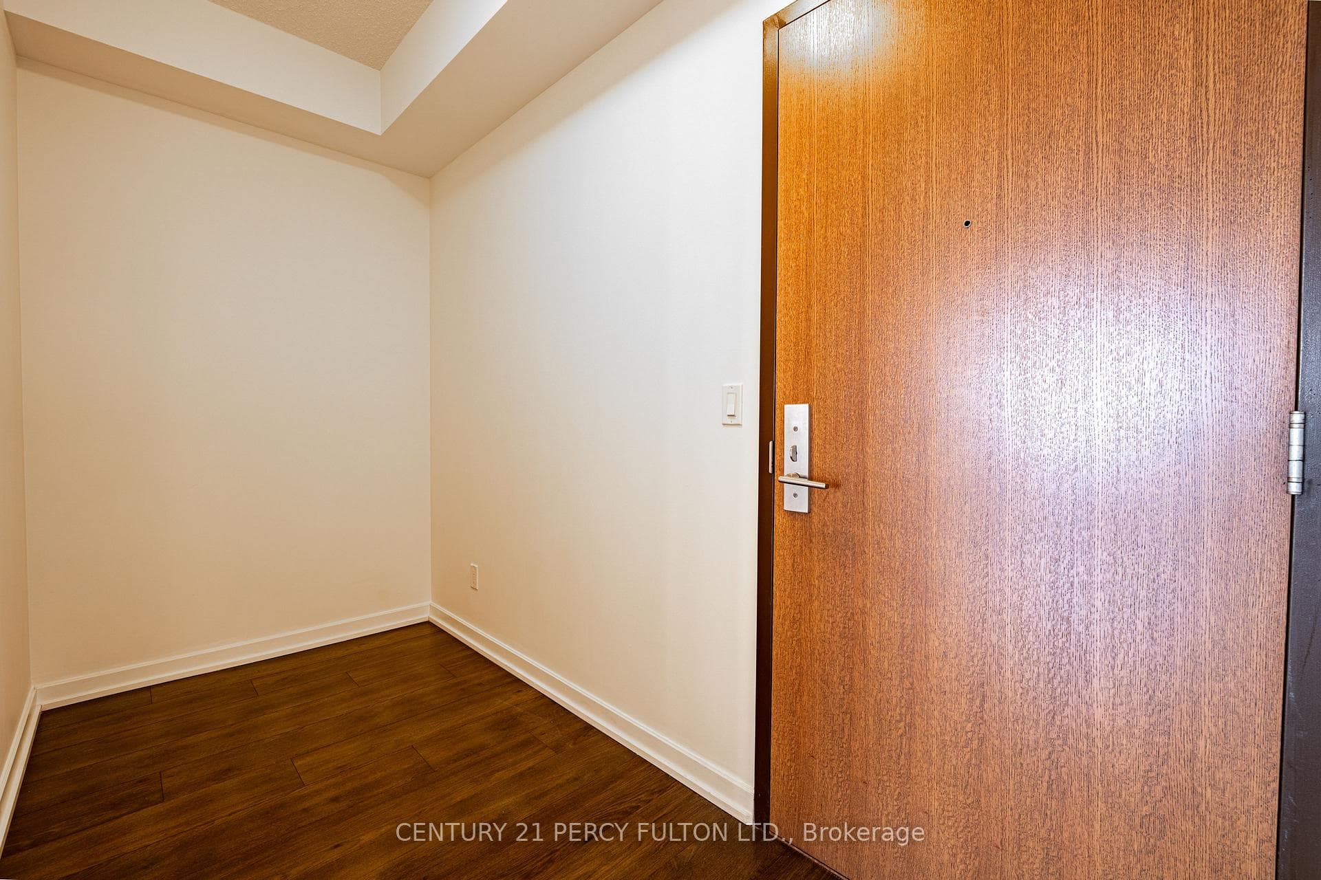 56 Forest Manor Road Unit 2708 photo 21
